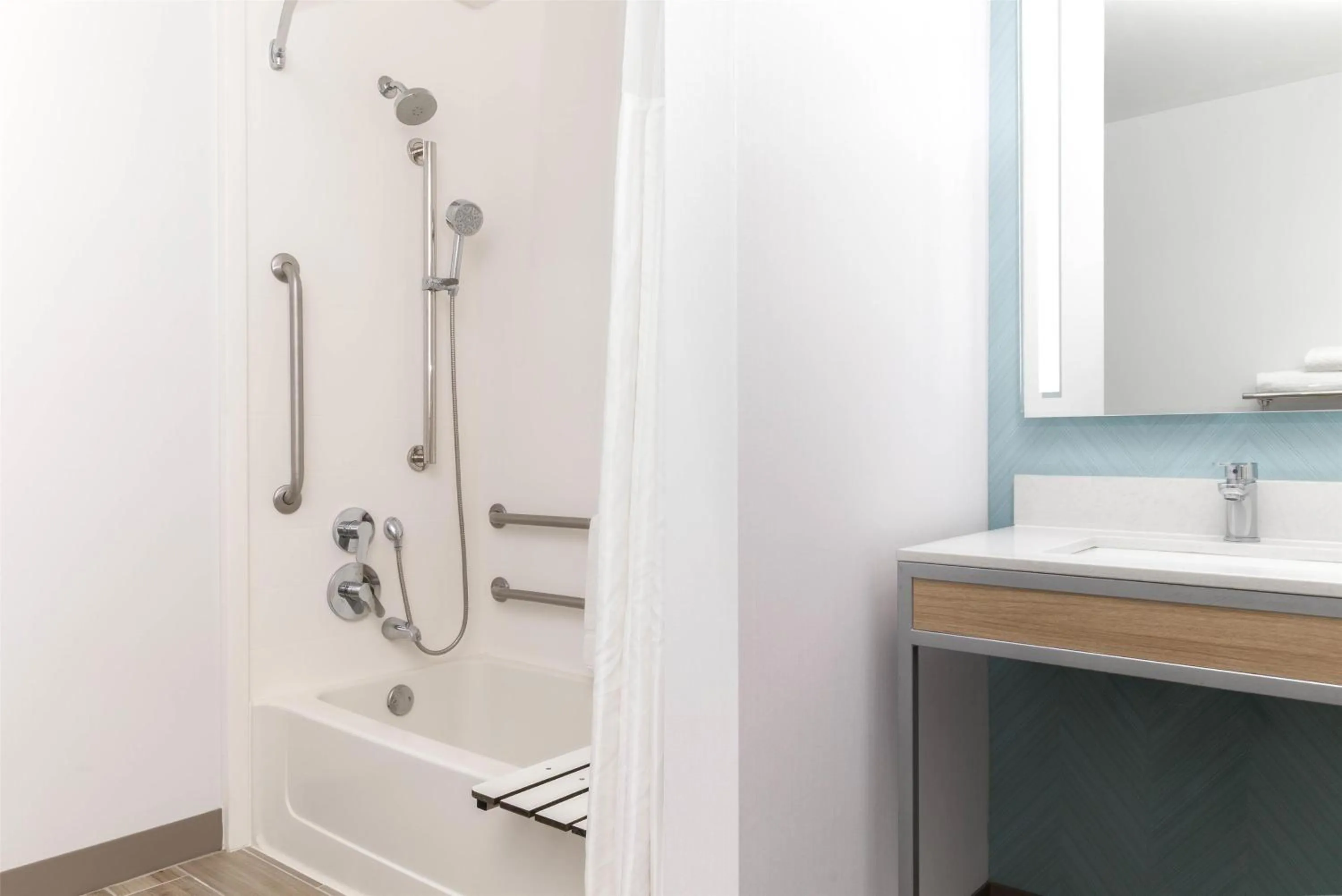 Bathroom in Hilton Garden Inn Ontario Rancho Cucamonga