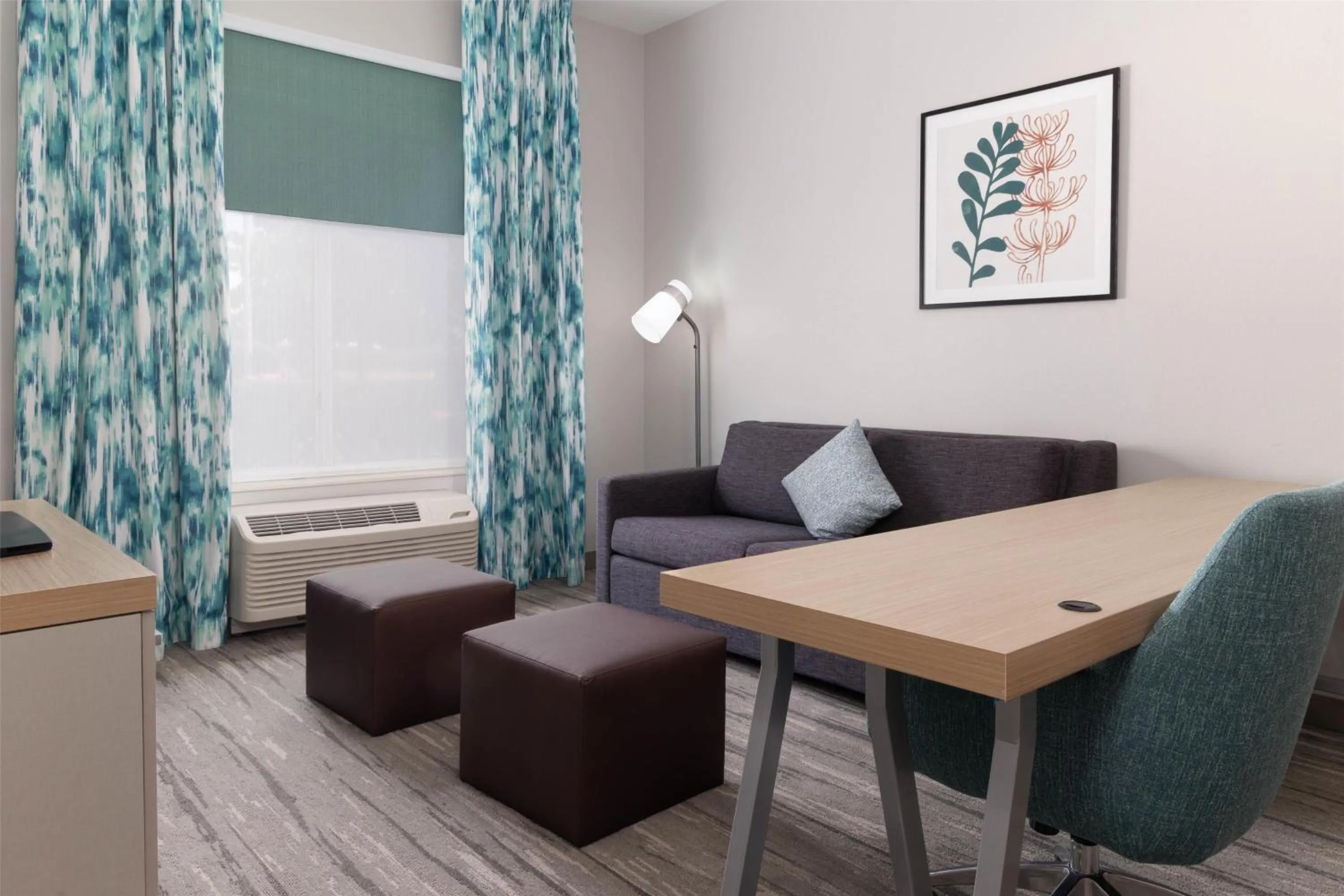 Bedroom in Hilton Garden Inn Ontario Rancho Cucamonga