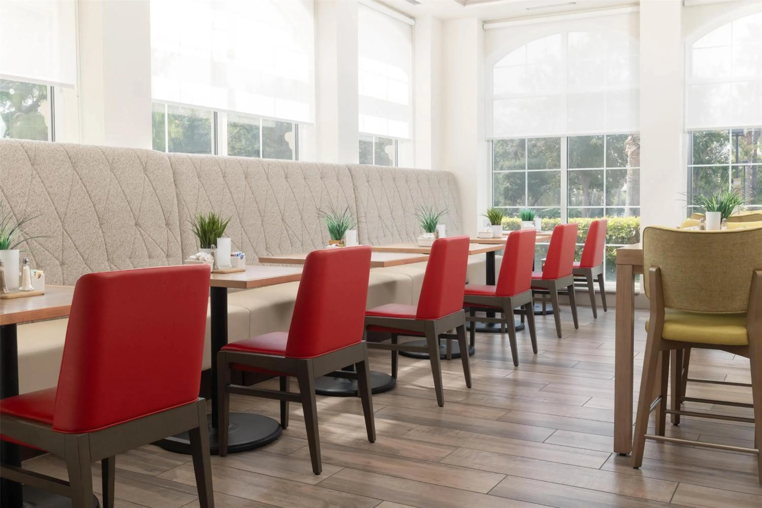 Breakfast in Hilton Garden Inn Ontario Rancho Cucamonga