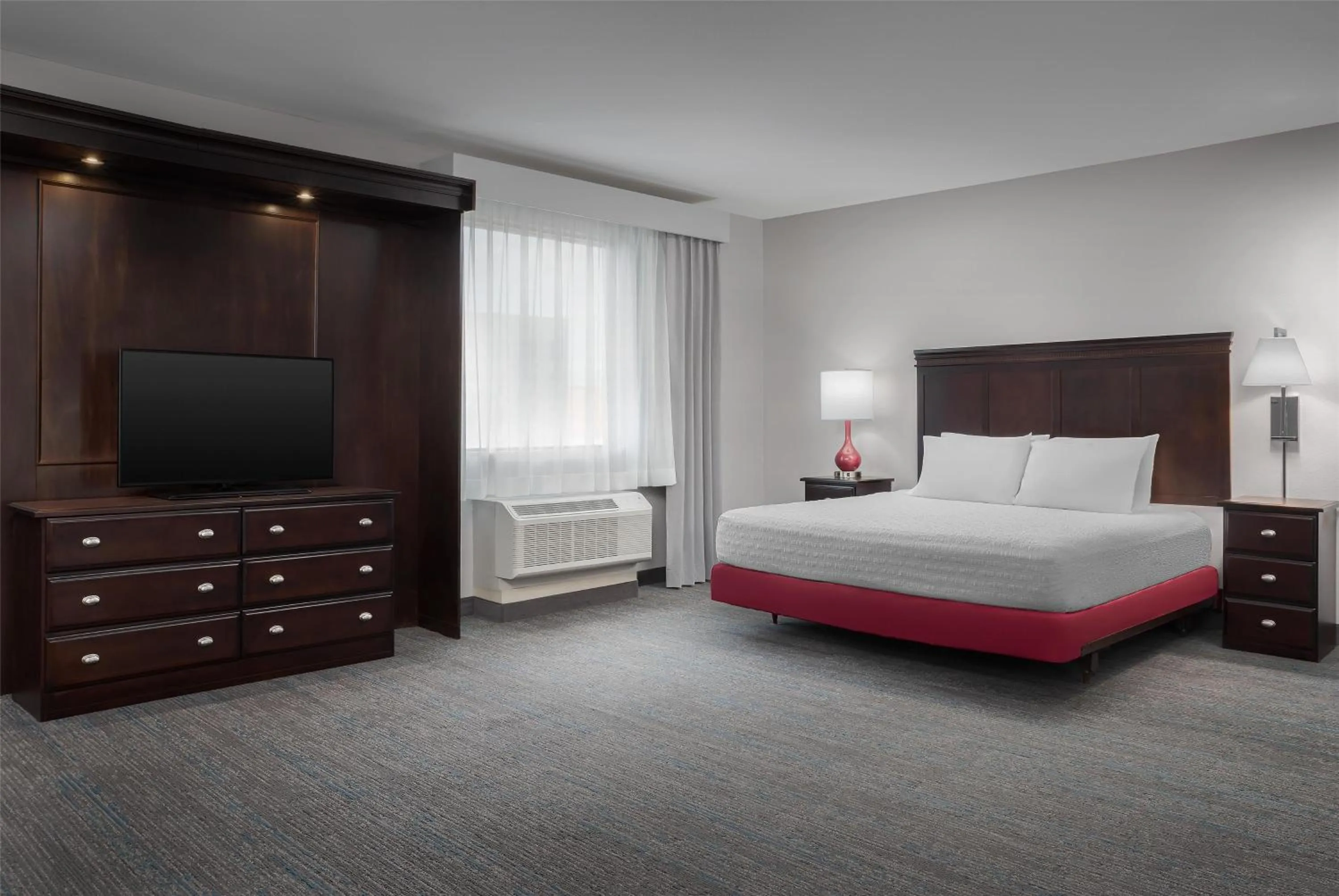 Bed in Hampton Inn & Suites Omaha-Downtown