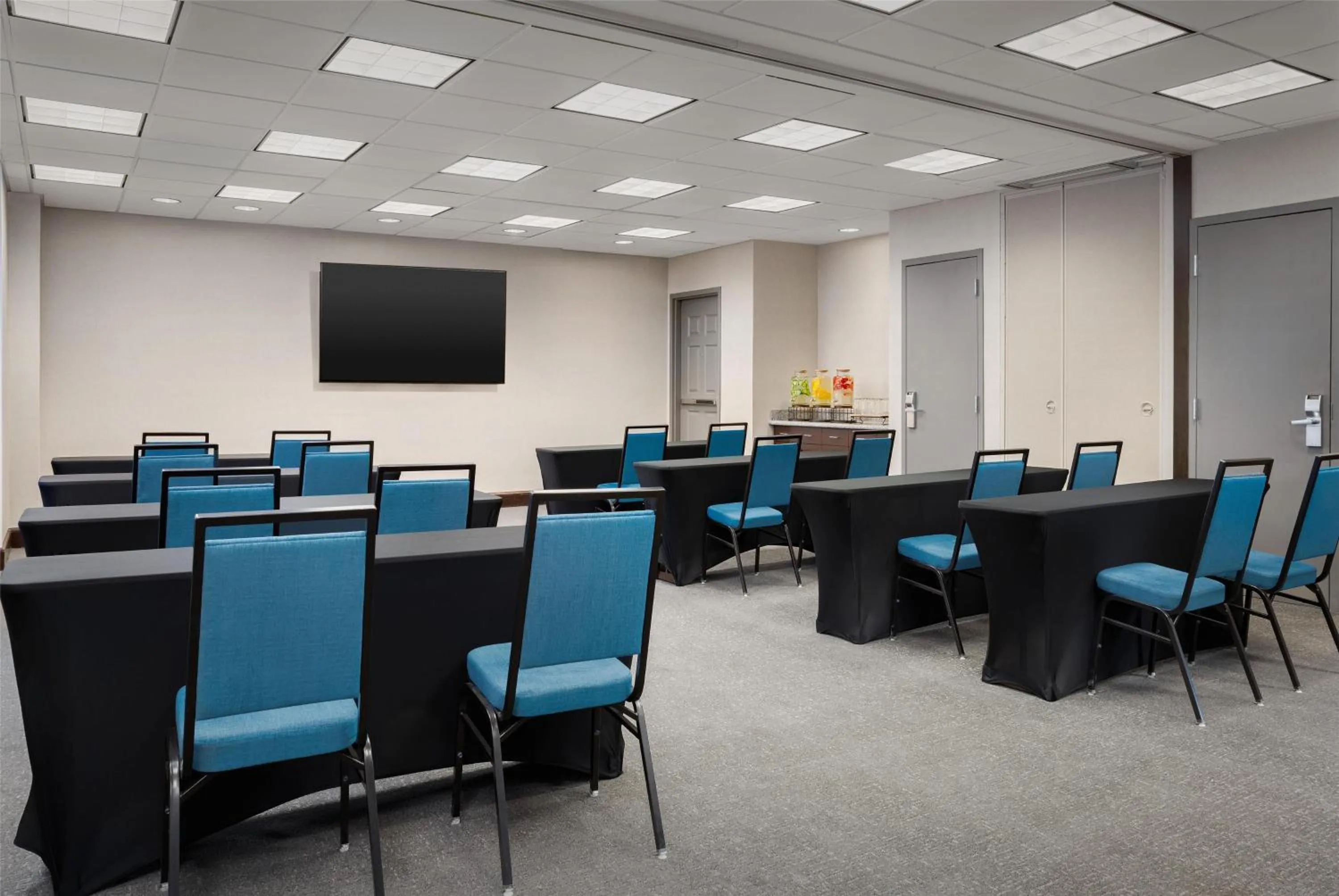Meeting/conference room in Hampton Inn & Suites Omaha-Downtown