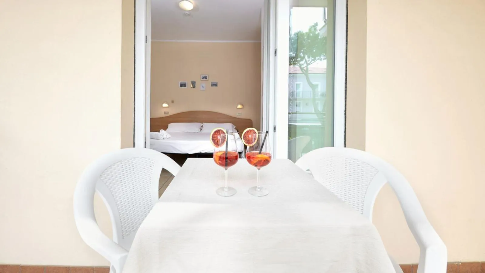 Bedroom, Bed in Hotel Arlecchino Riccione