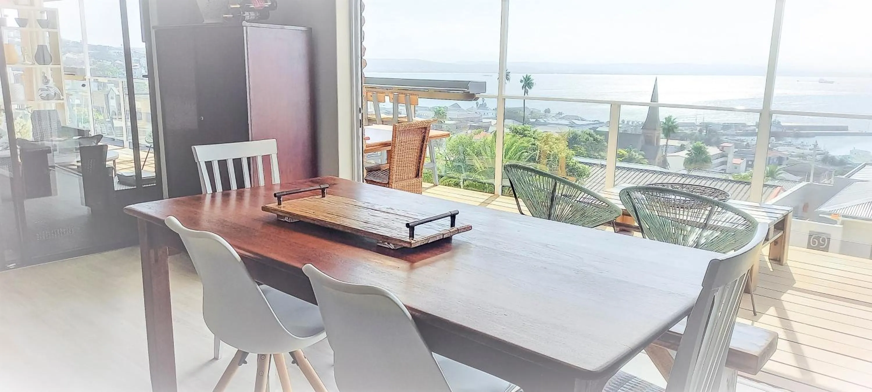 Dining area in Aqua Marina Guest House