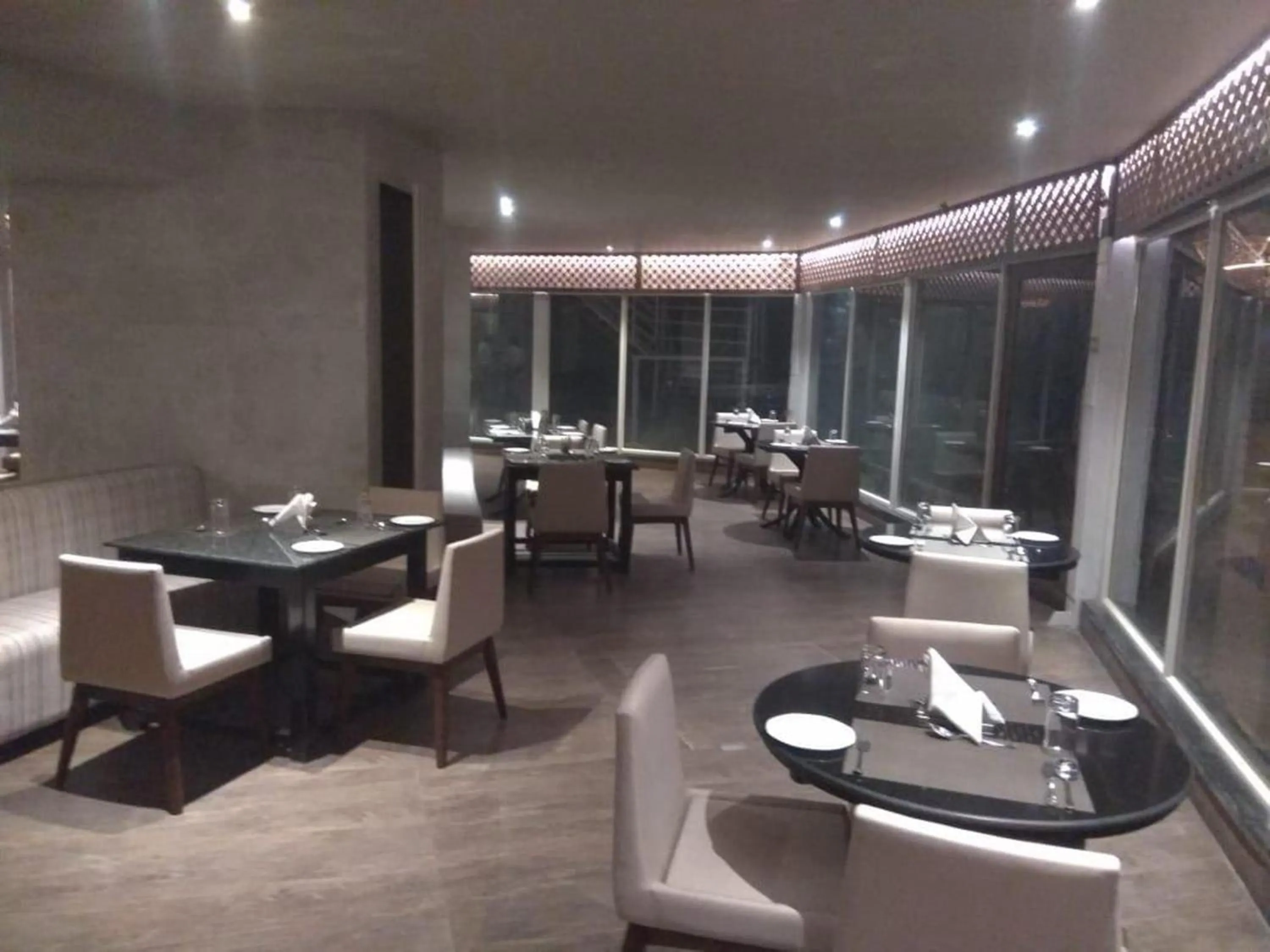 Restaurant/places to eat in Sinclairs Bayview