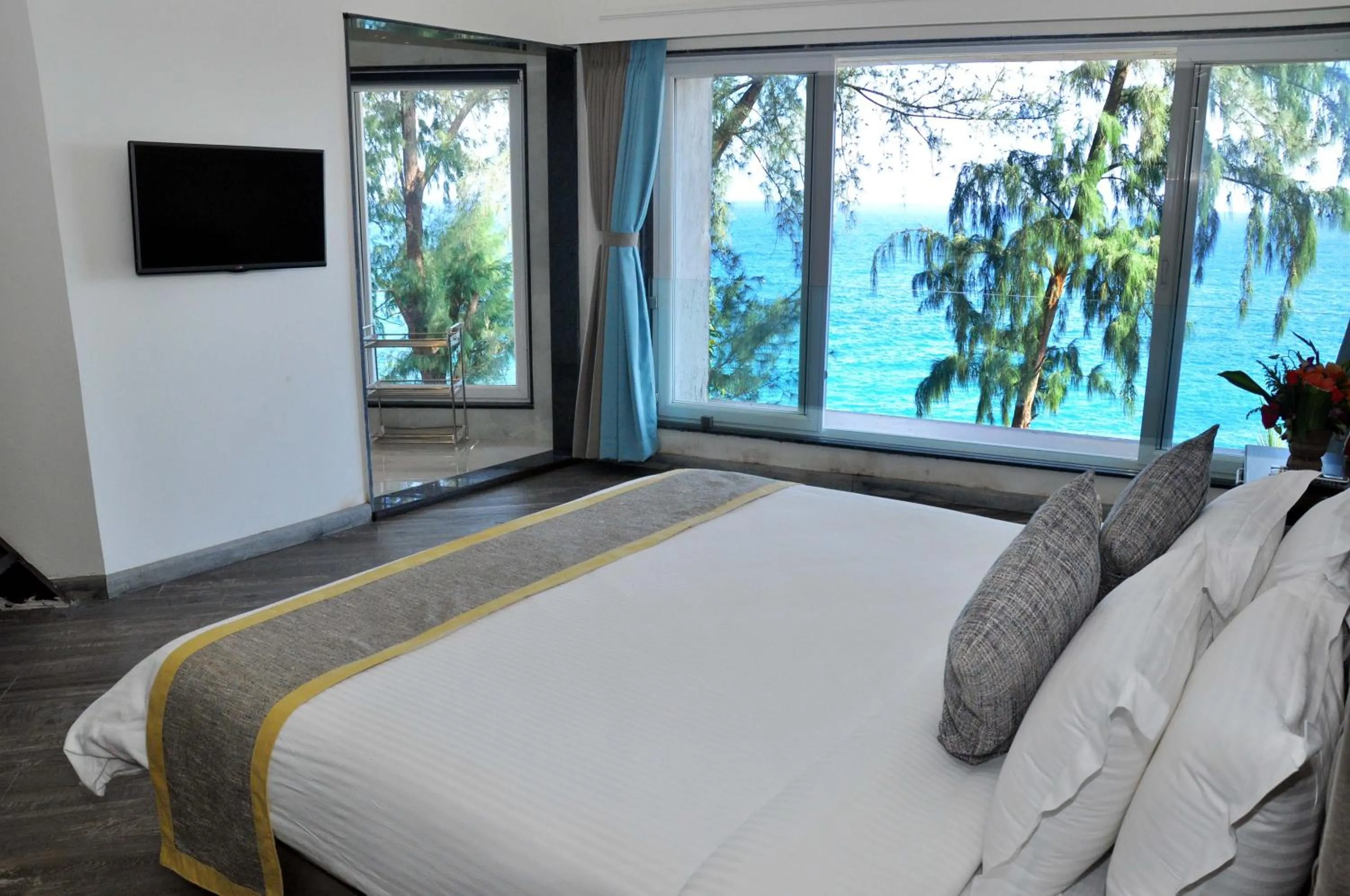 View (from property/room), Bed in Sinclairs Bayview