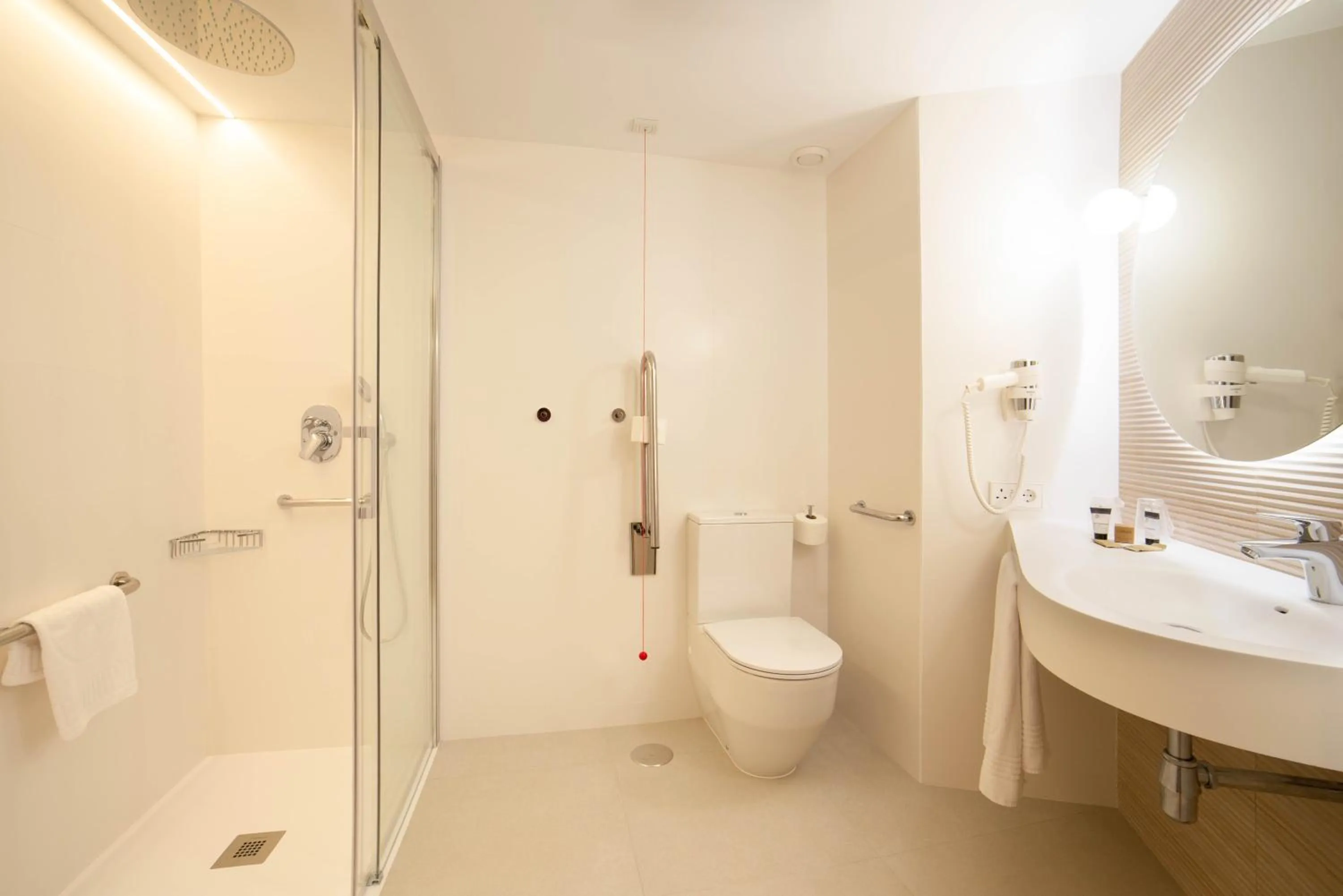 Bathroom in Ambassador Playa II