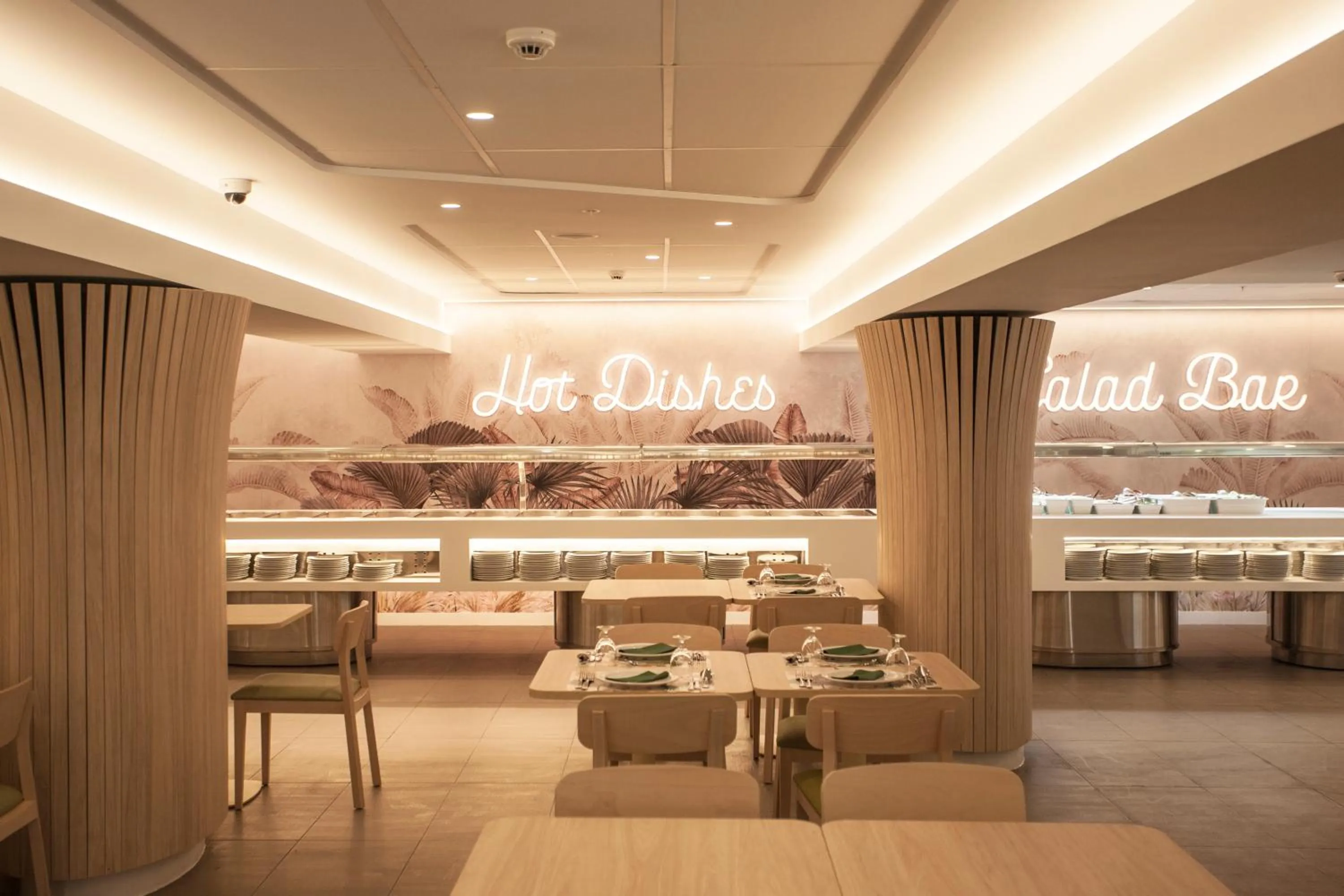 Restaurant/places to eat in Ambassador Playa II