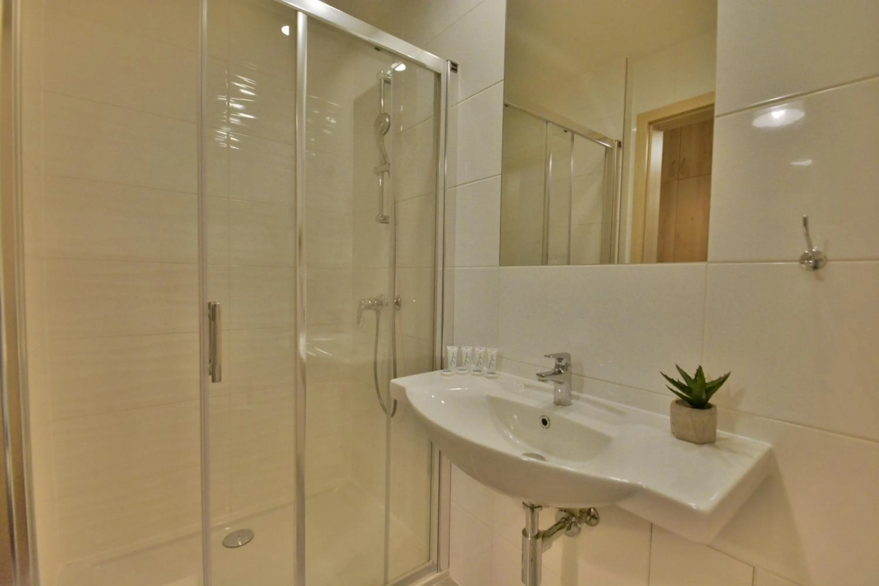 Bathroom in Osiedle Cesarskie Apartamenty - Parking - Apartamenty Bryza