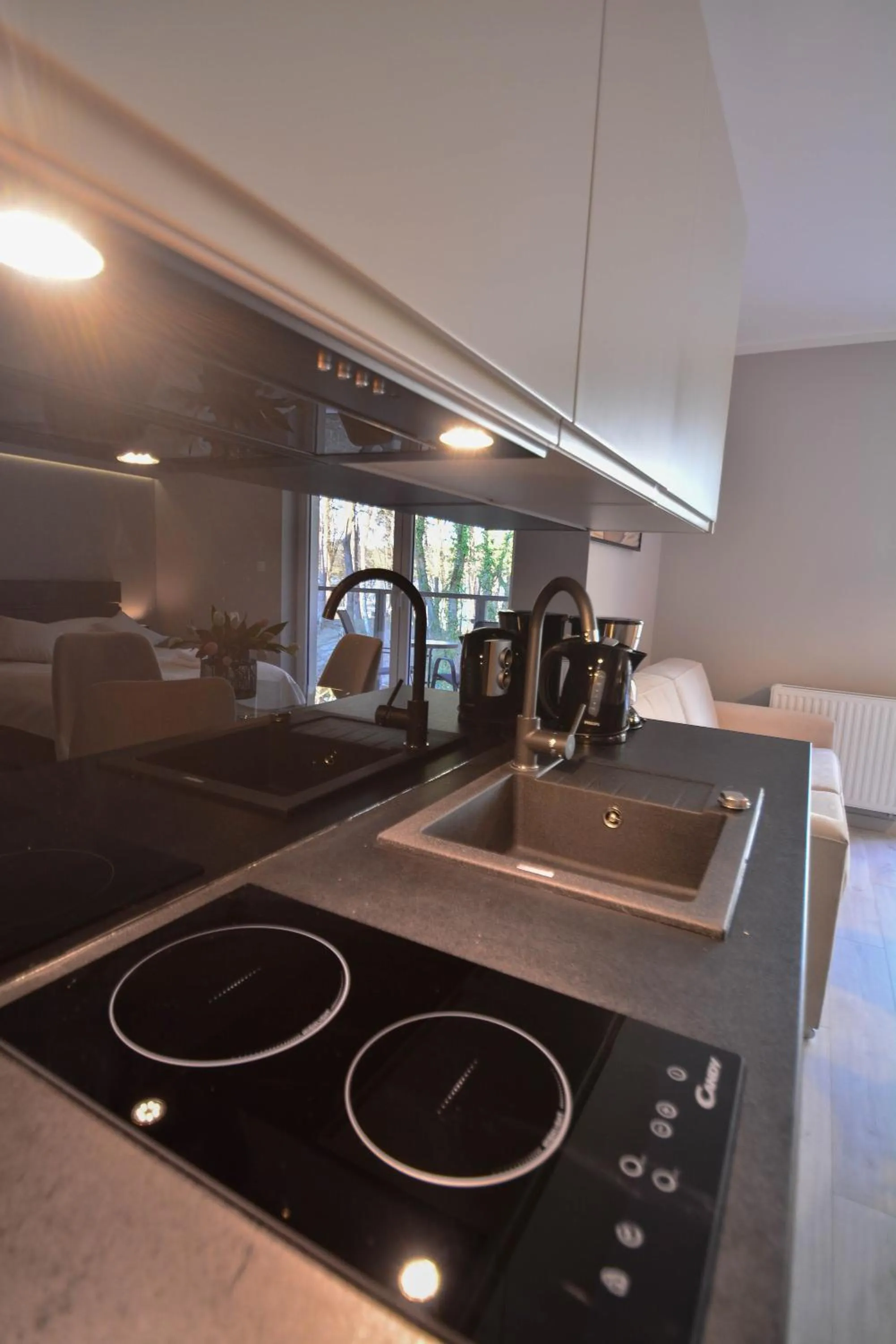 Coffee/tea facilities in Osiedle Cesarskie Apartamenty - Parking - Apartamenty Bryza