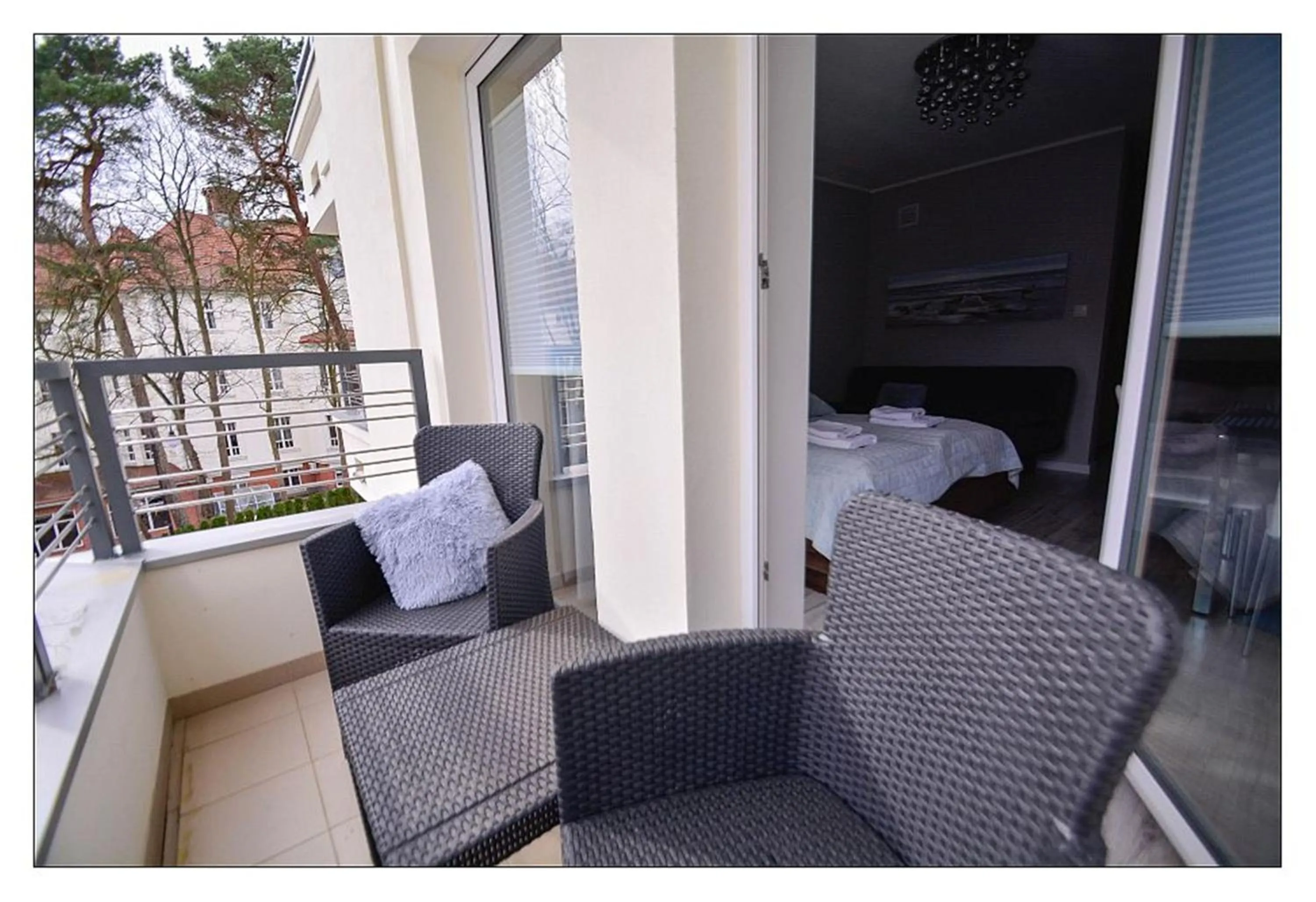 Balcony/Terrace, Bed in Osiedle Cesarskie Apartamenty - Parking - Apartamenty Bryza