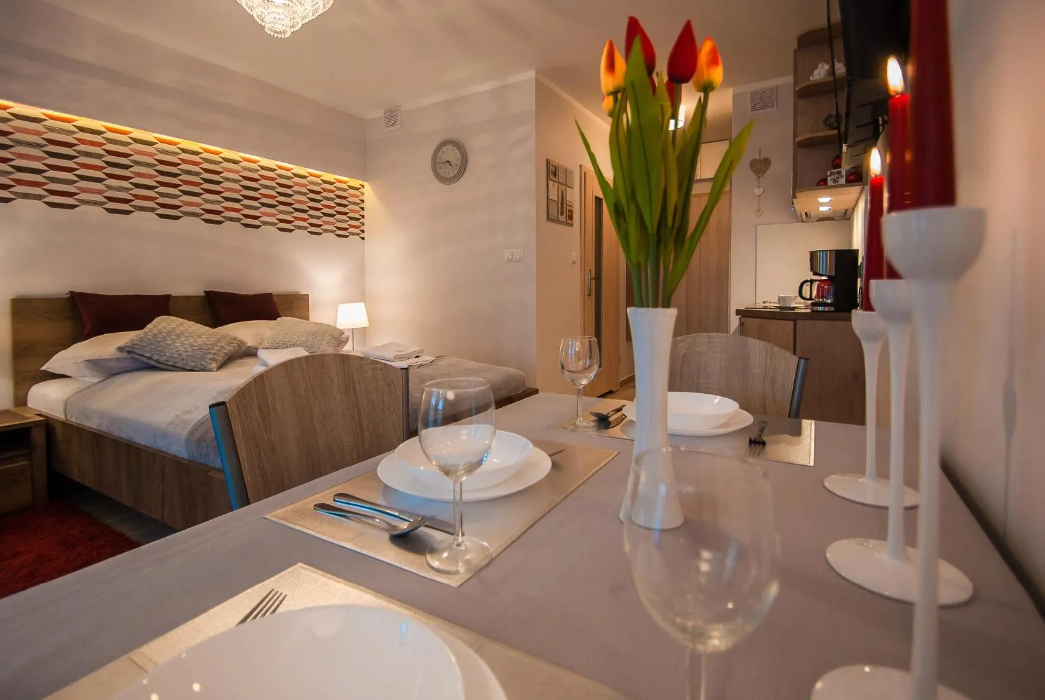 Seating area, Bed in Osiedle Cesarskie Apartamenty - Parking - Apartamenty Bryza