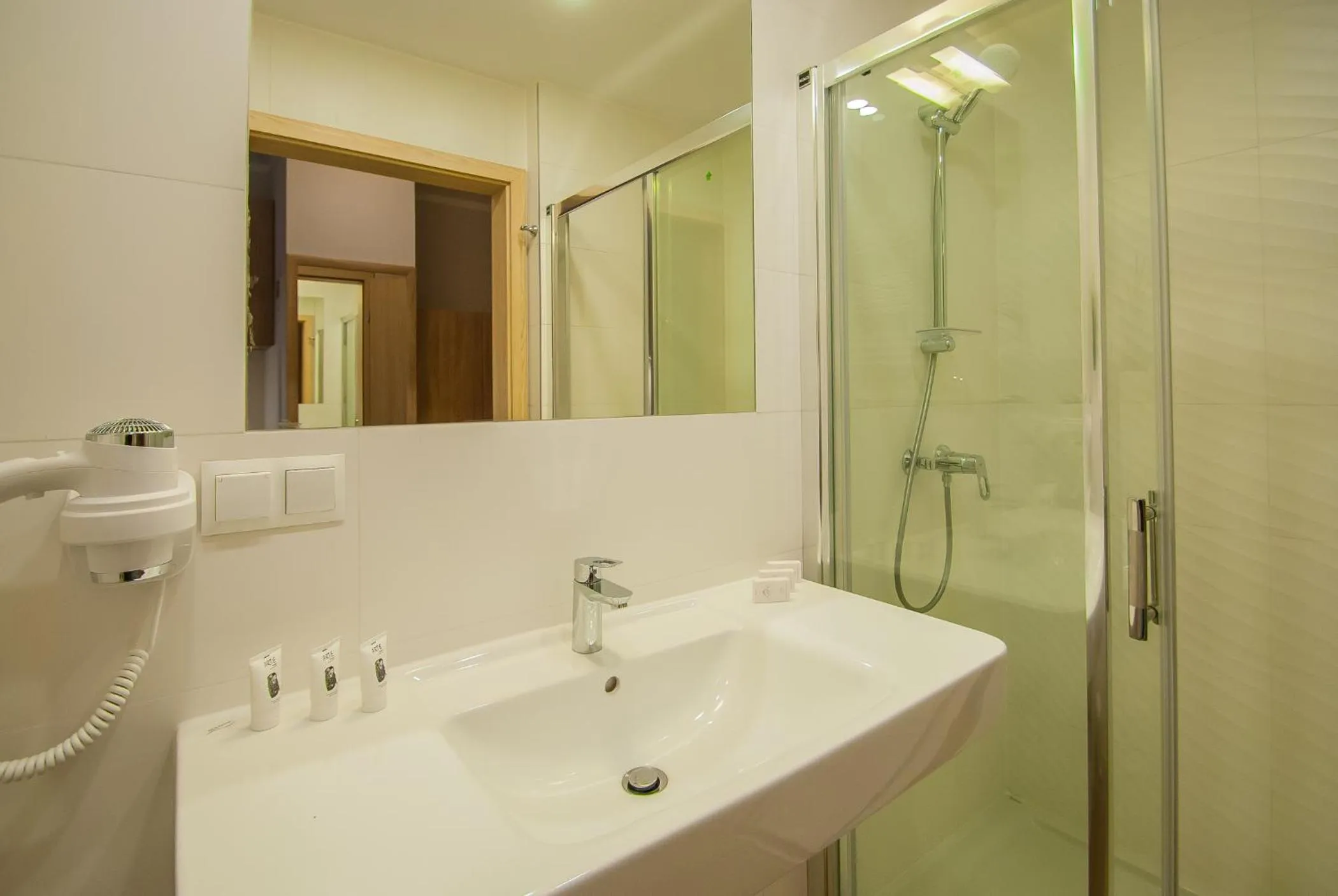 Bathroom in Osiedle Cesarskie Apartamenty - Parking - Apartamenty Bryza