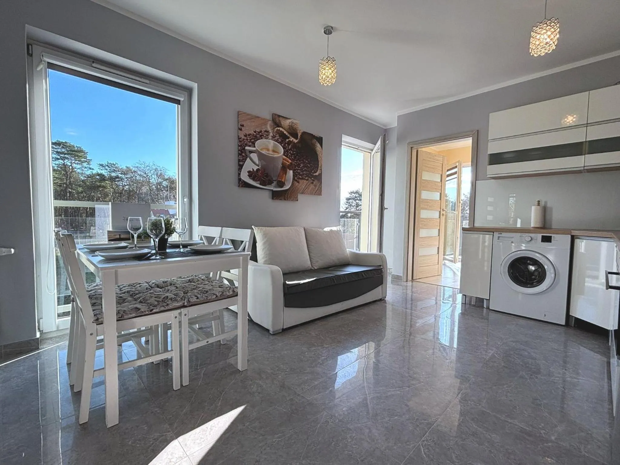 Kitchen or kitchenette in Osiedle Cesarskie Apartamenty - Parking - Apartamenty Bryza