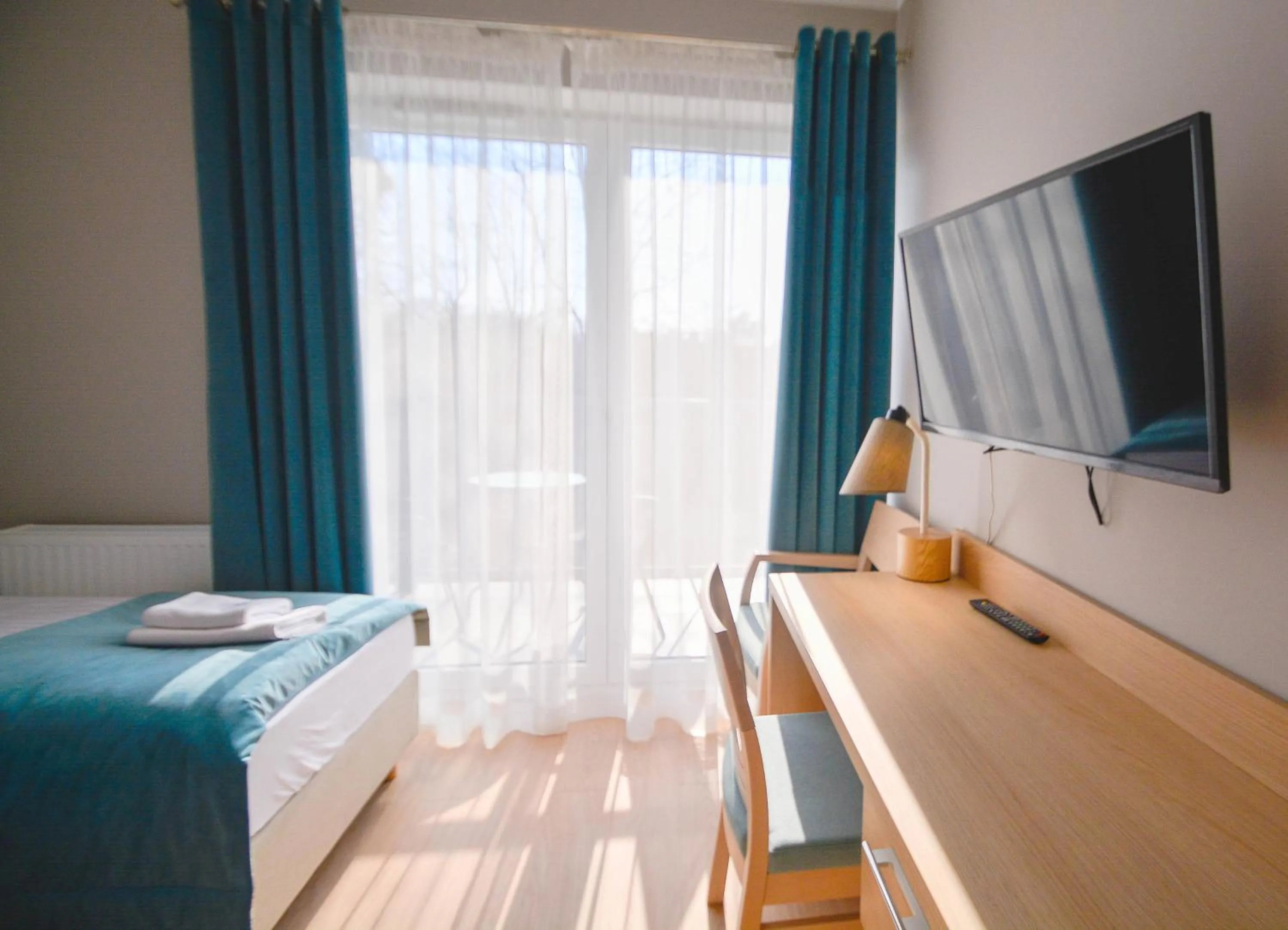 Bedroom, Bed in Osiedle Cesarskie Apartamenty - Parking - Apartamenty Bryza