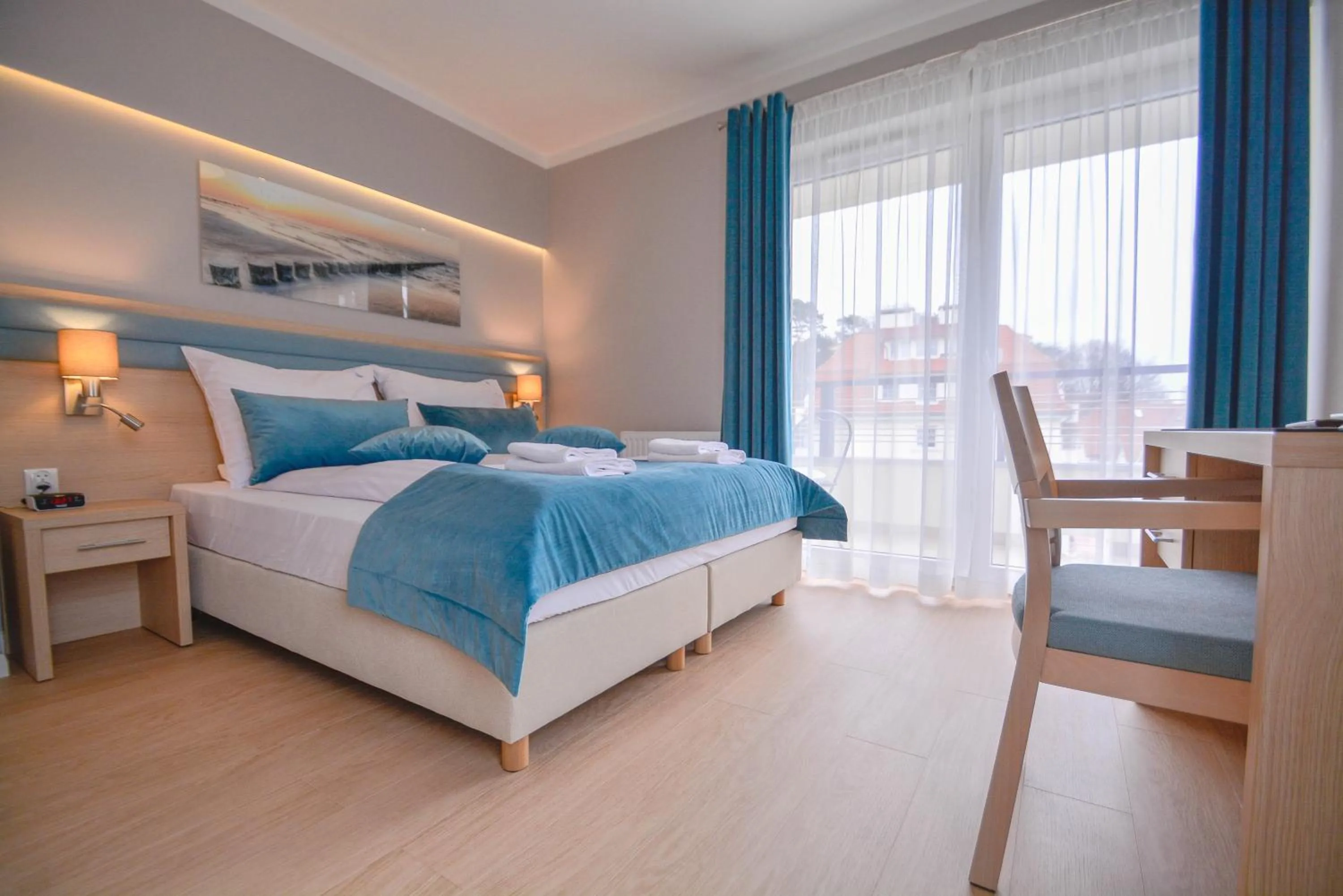 Bedroom, Bed in Osiedle Cesarskie Apartamenty - Parking - Apartamenty Bryza