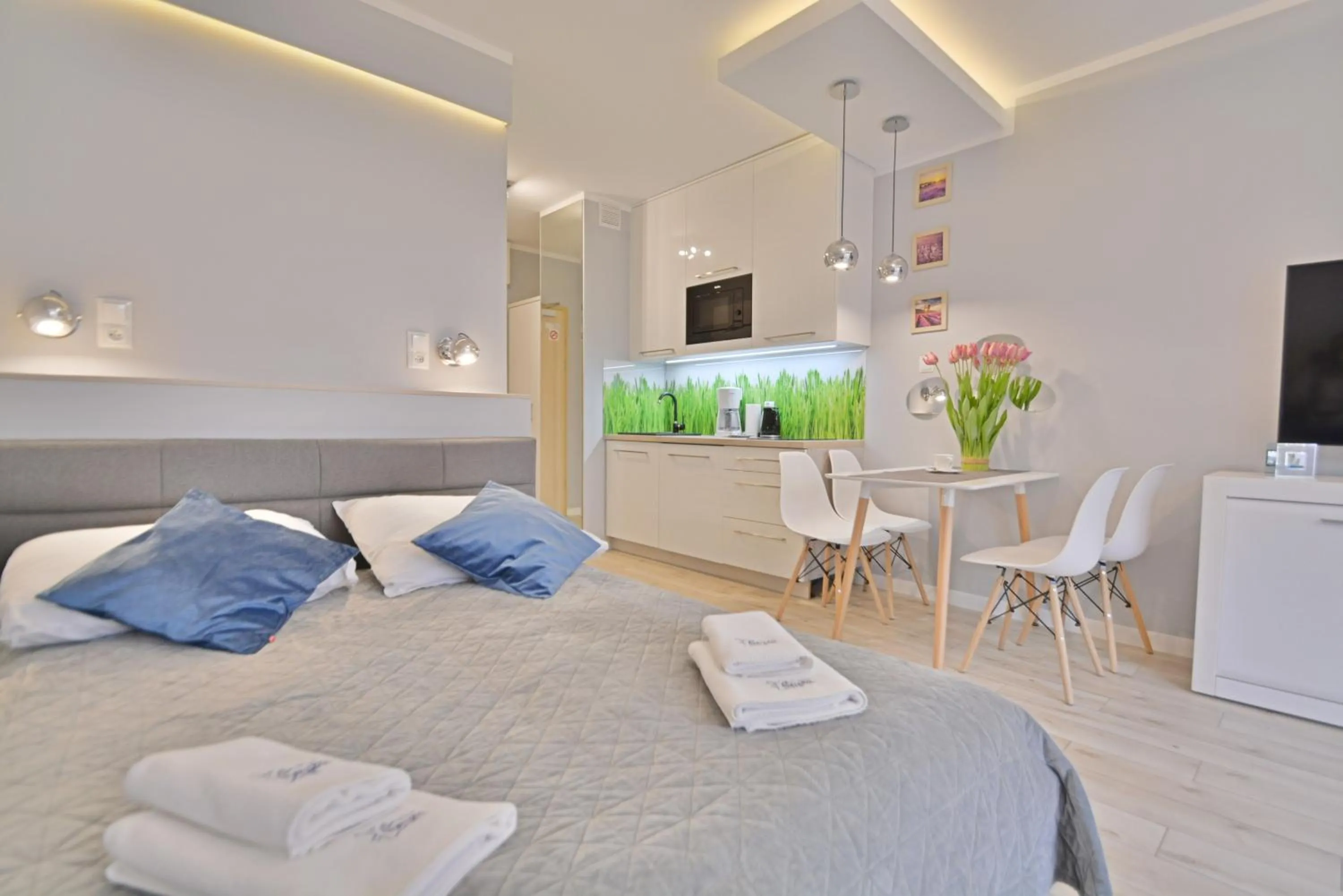 Bedroom, Bed in Osiedle Cesarskie Apartamenty - Parking - Apartamenty Bryza