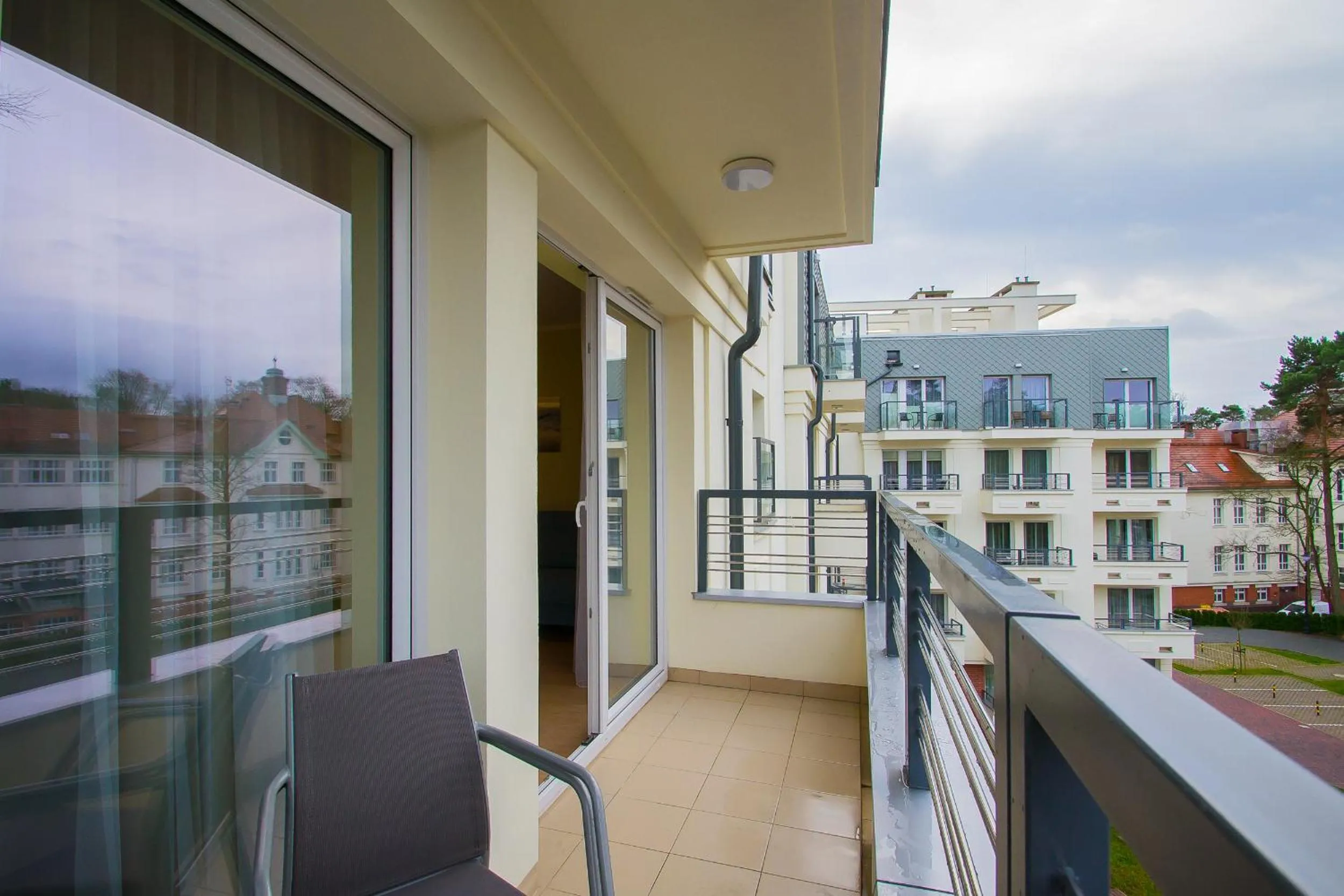 Balcony/Terrace in Osiedle Cesarskie Apartamenty - Parking - Apartamenty Bryza