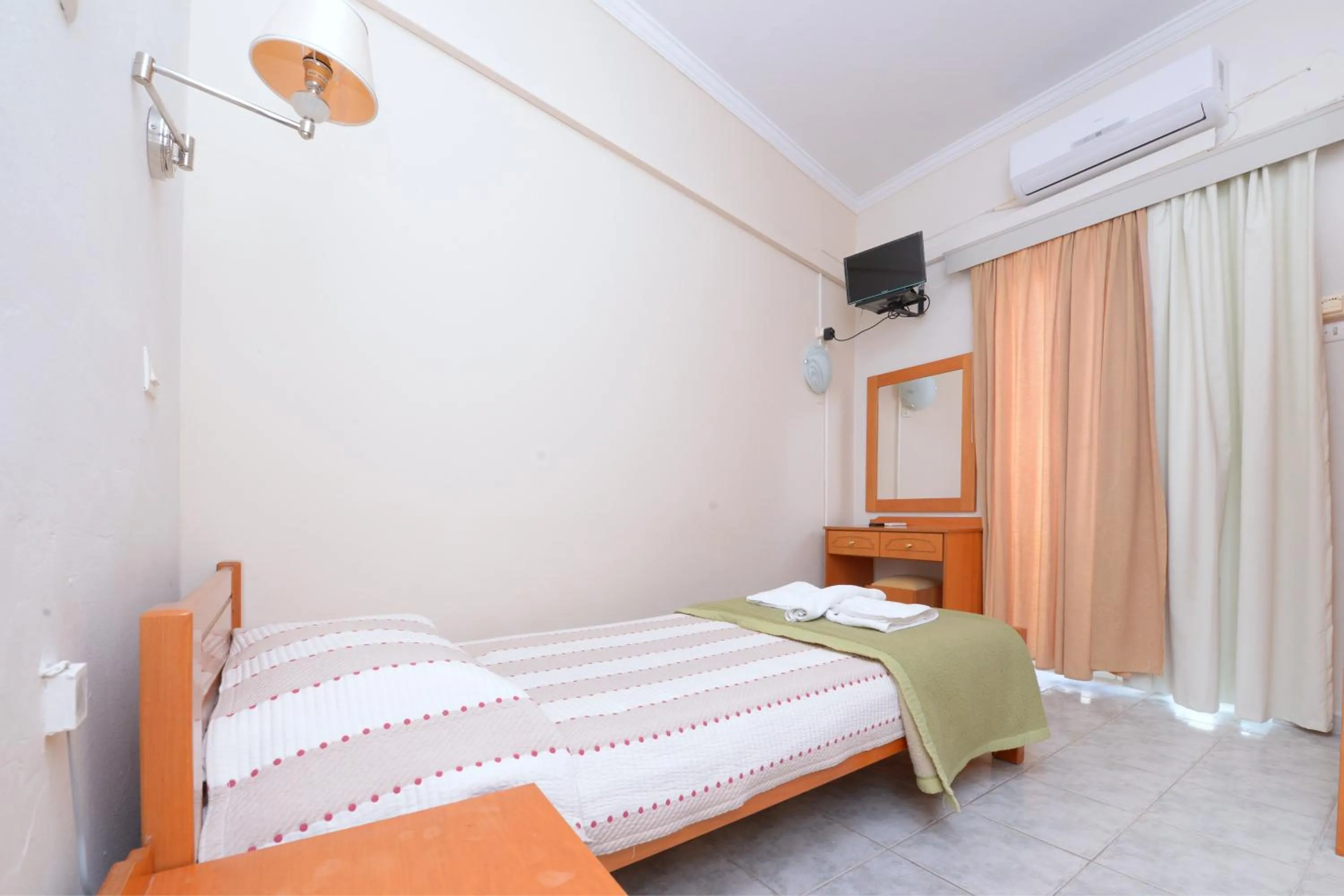 Photo of the whole room, Bed in Veroniki Hotel