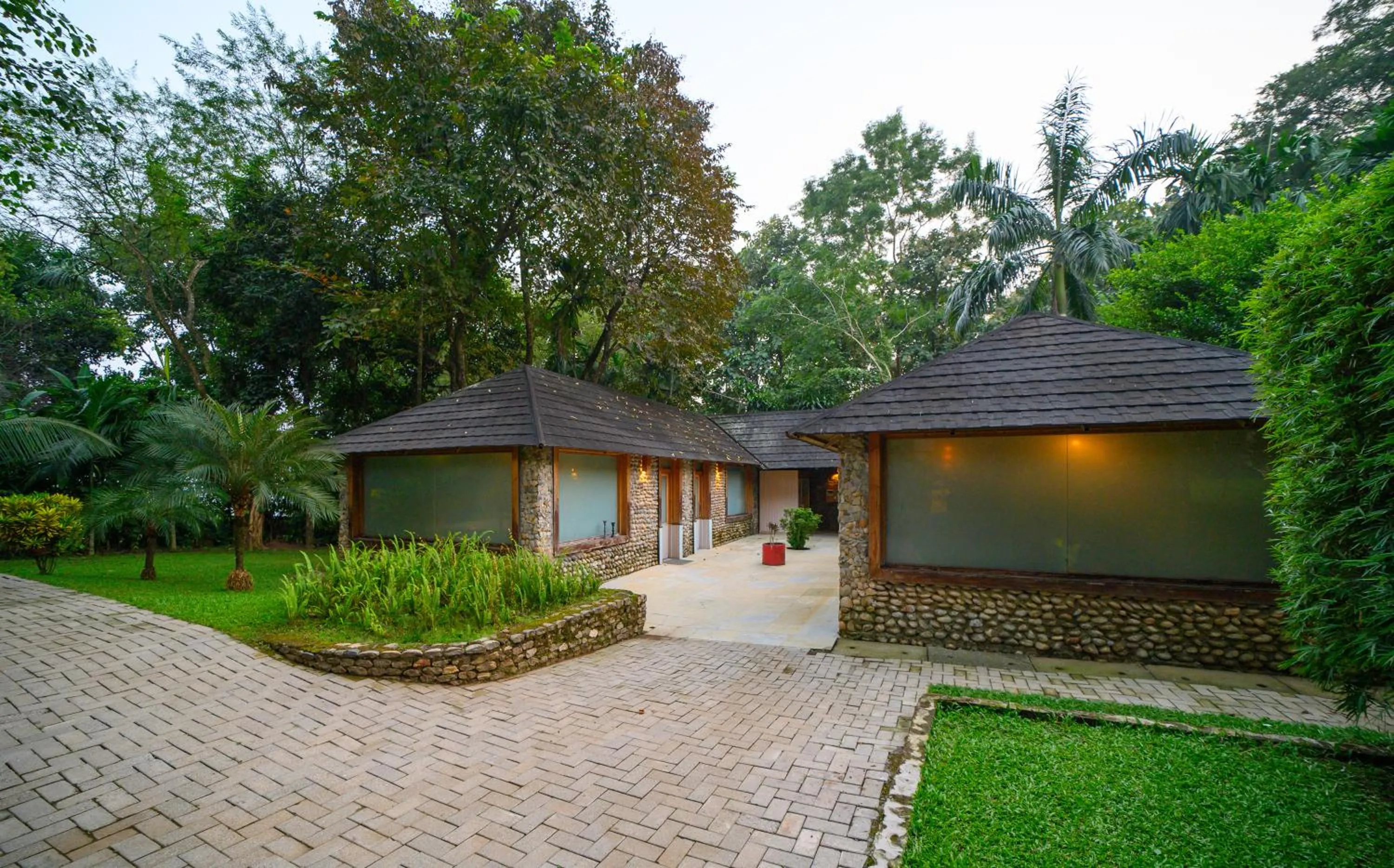 Spa and wellness centre/facilities in Sinclairs Retreat Dooars, Chalsa