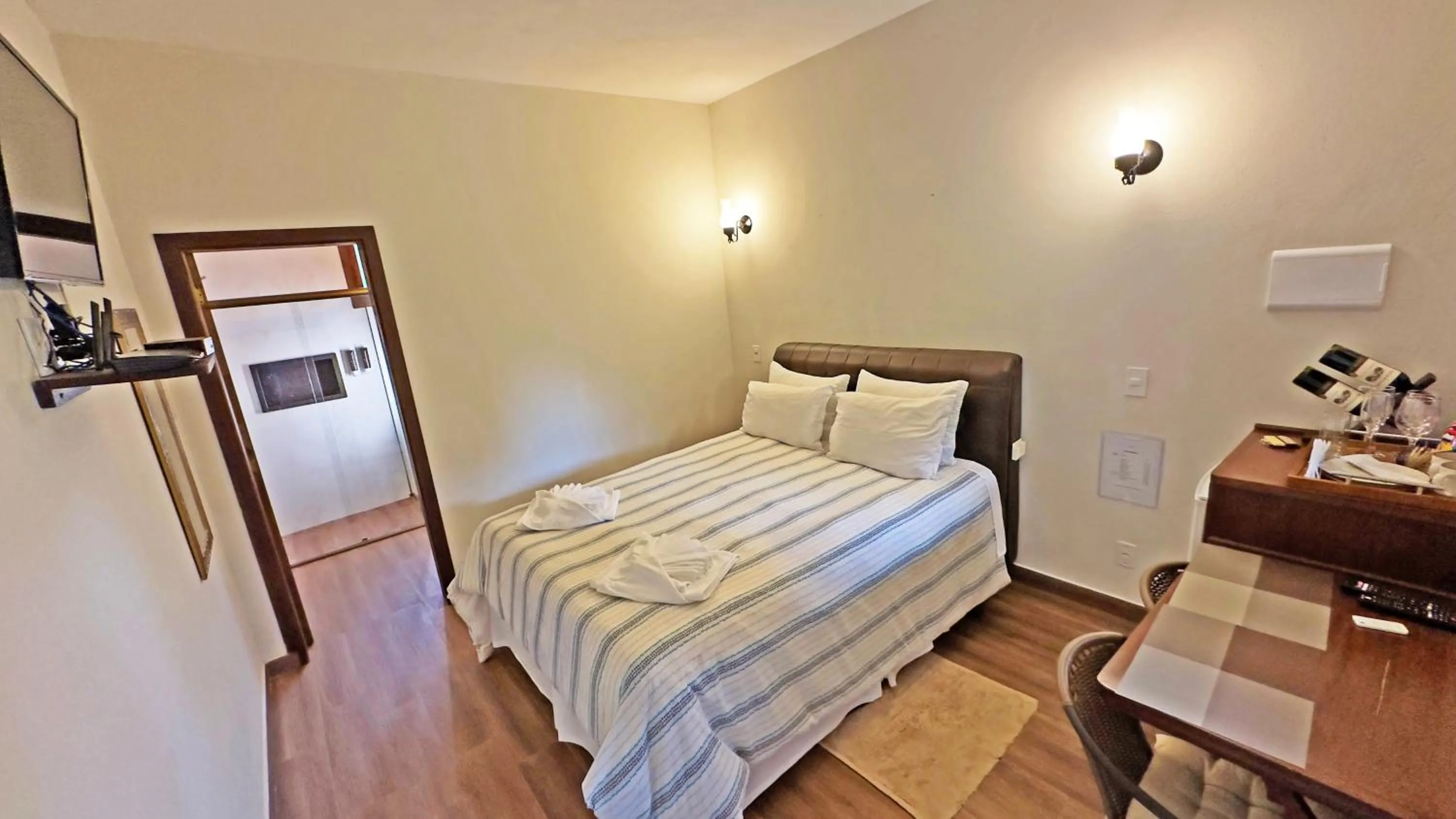 TV and multimedia, Bed in Pousada Medeiros