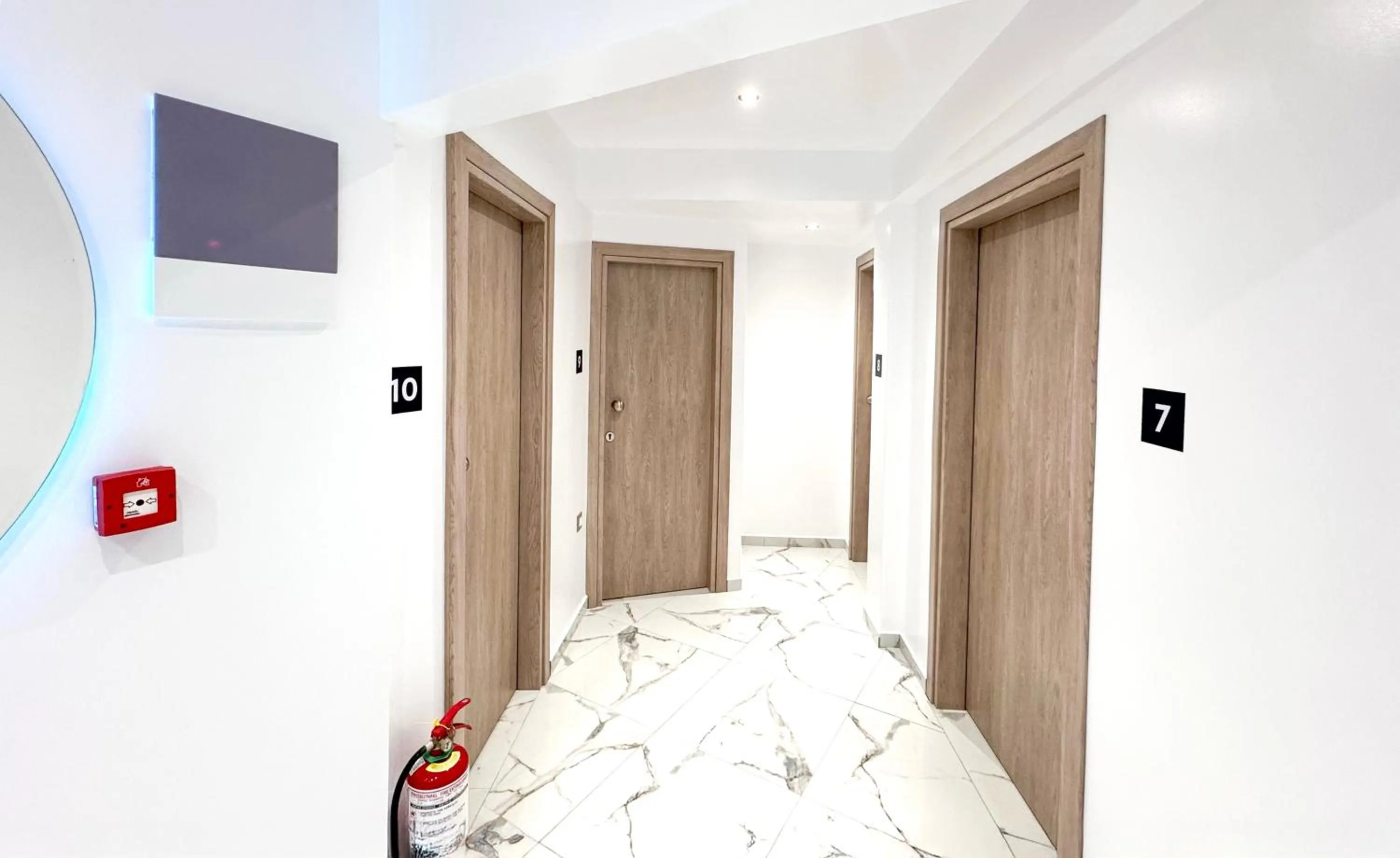 Property building, Bed in Star Hotel