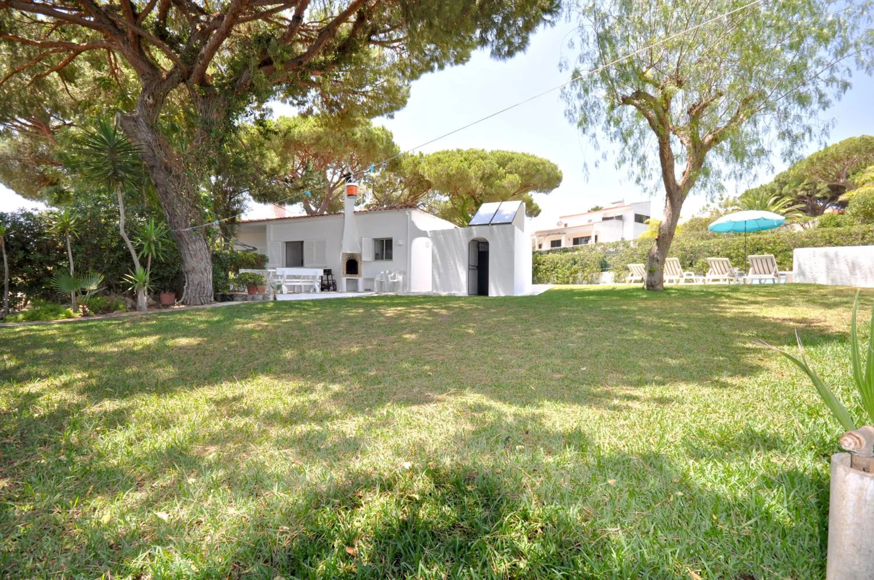 Delightful single-storey villa, private pool, free air conditioning and wifi