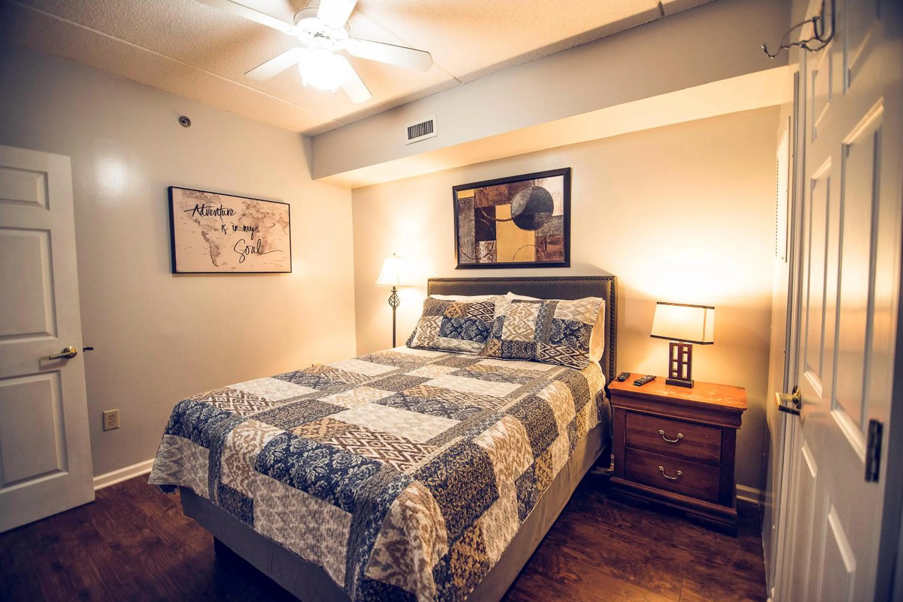 Other, Bed in Water Street Retreats 03