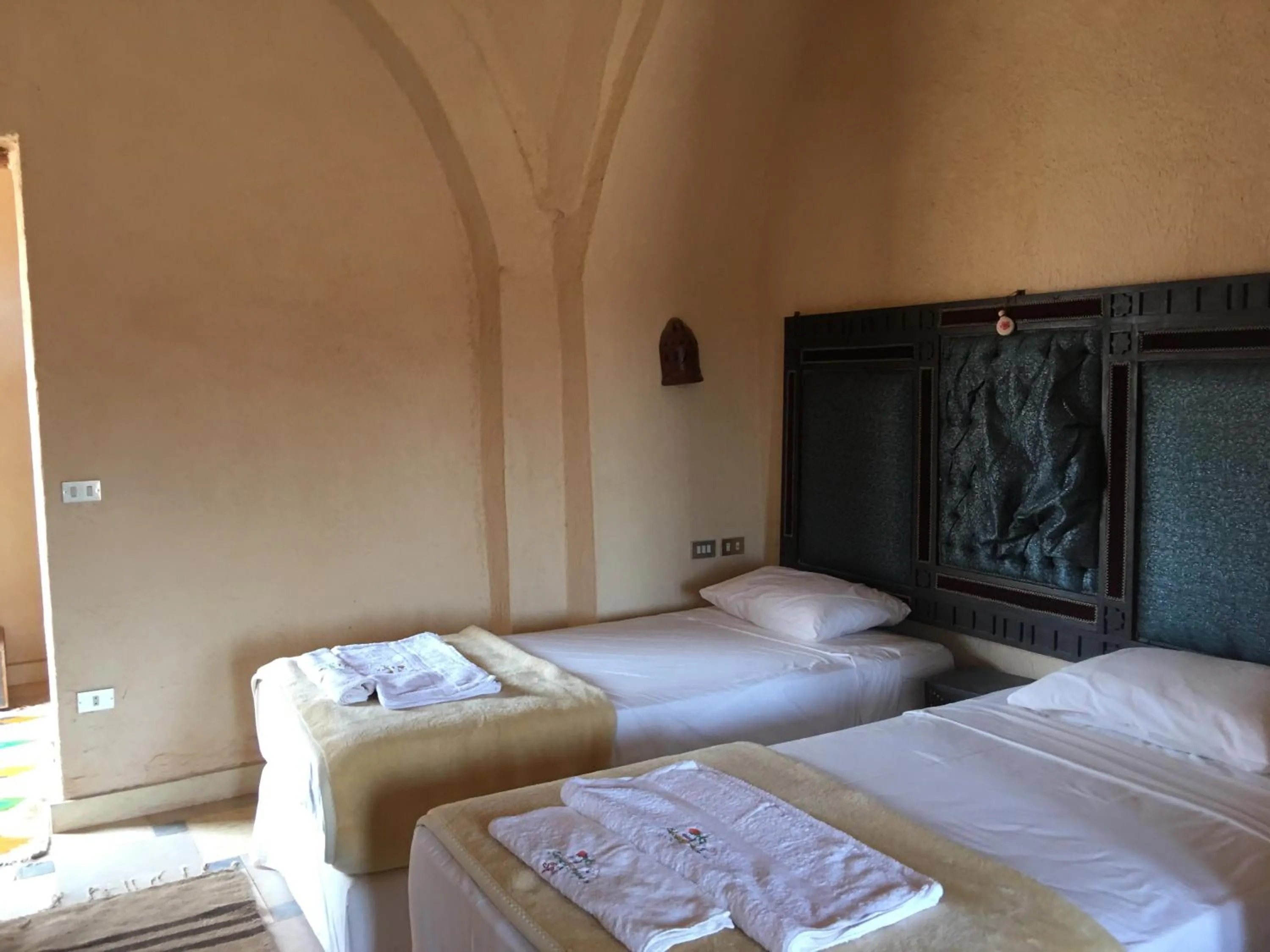 Bedroom, Bed in Shanda Lodge Desert Resort