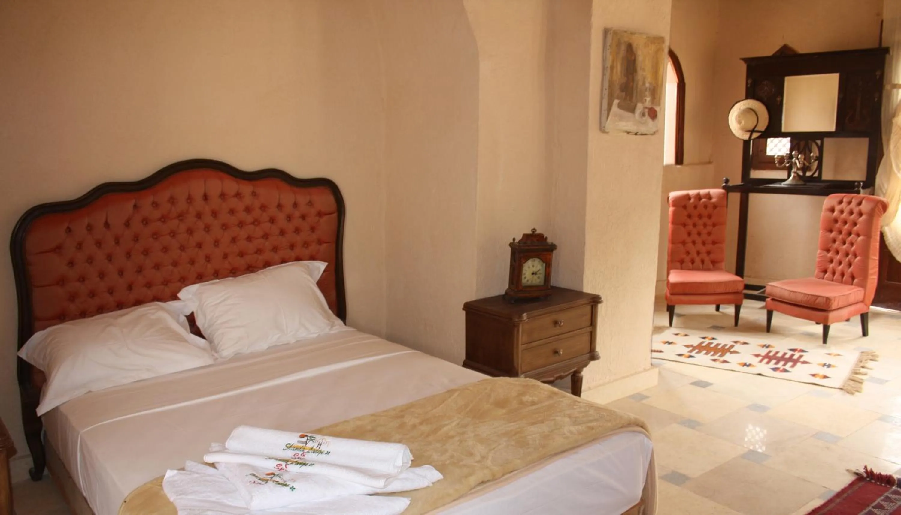 Bedroom, Bed in Shanda Lodge Desert Resort