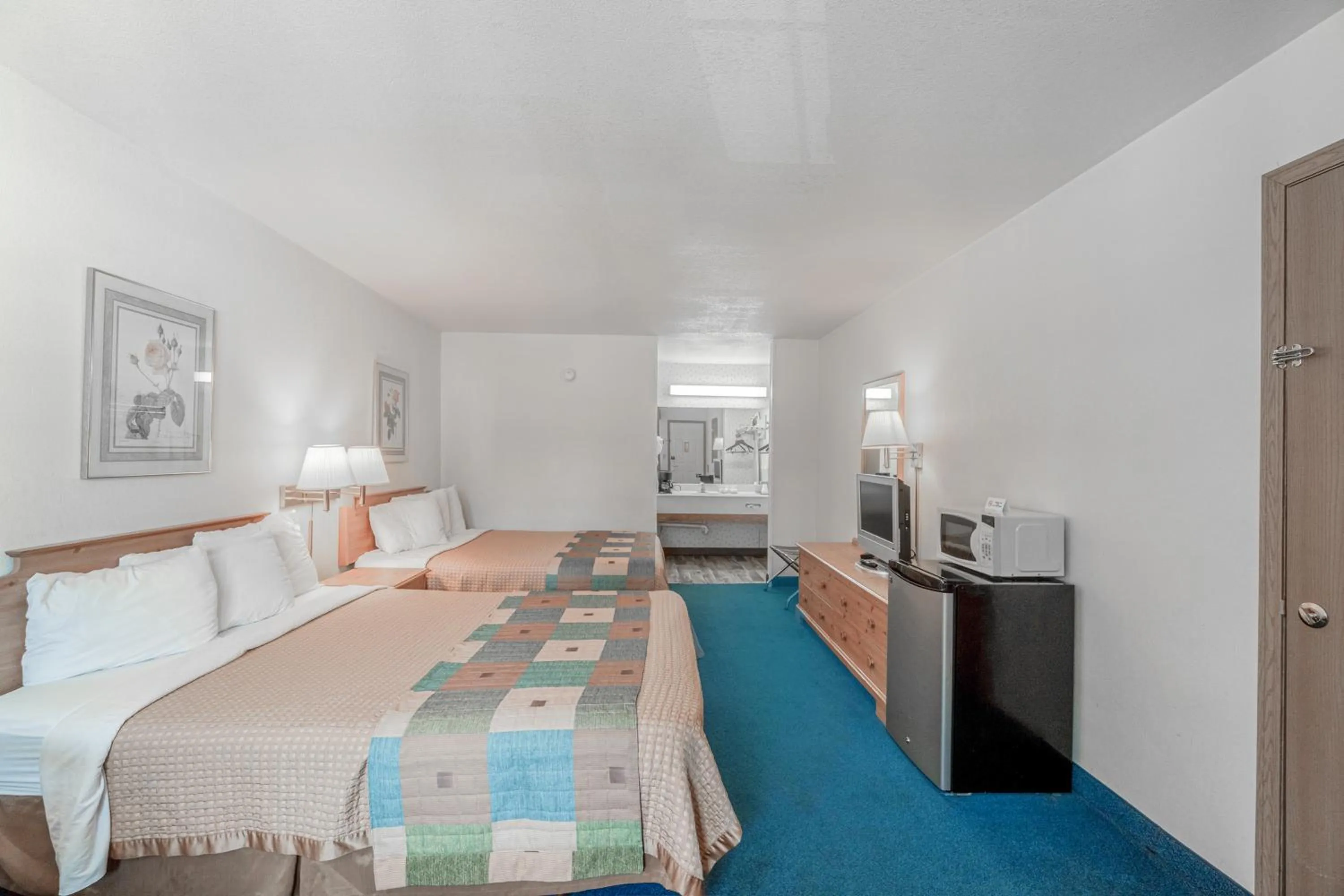 Bedroom, Bed in Hotel O Eureka Springs - Christ of Ozark Area