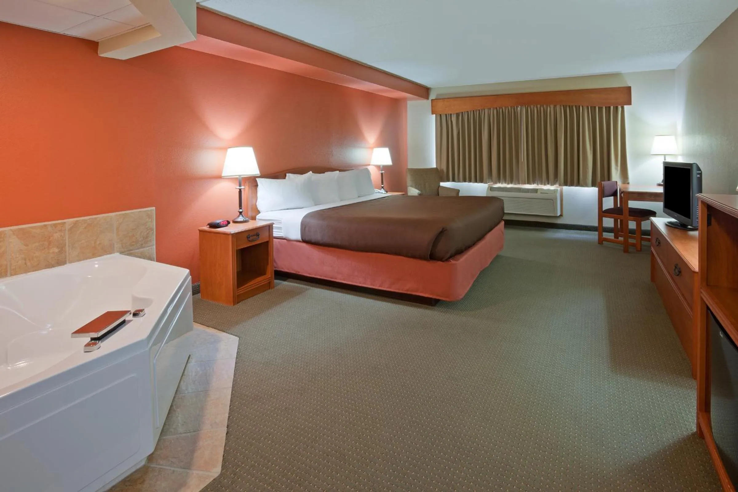 Photo of the whole room, Bed in AmericInn by Wyndham Wetmore Munising