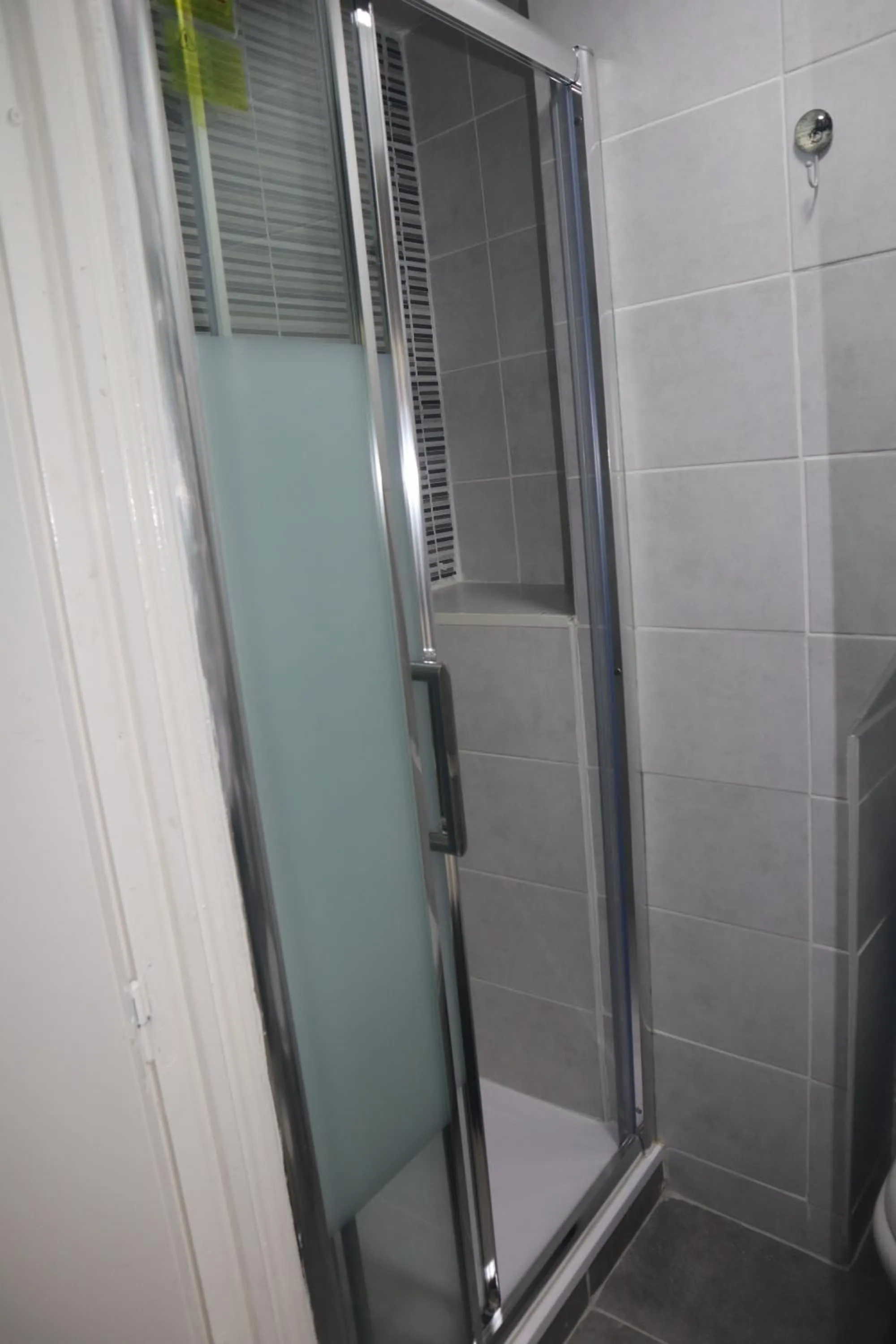 Shower in Le Bellerive