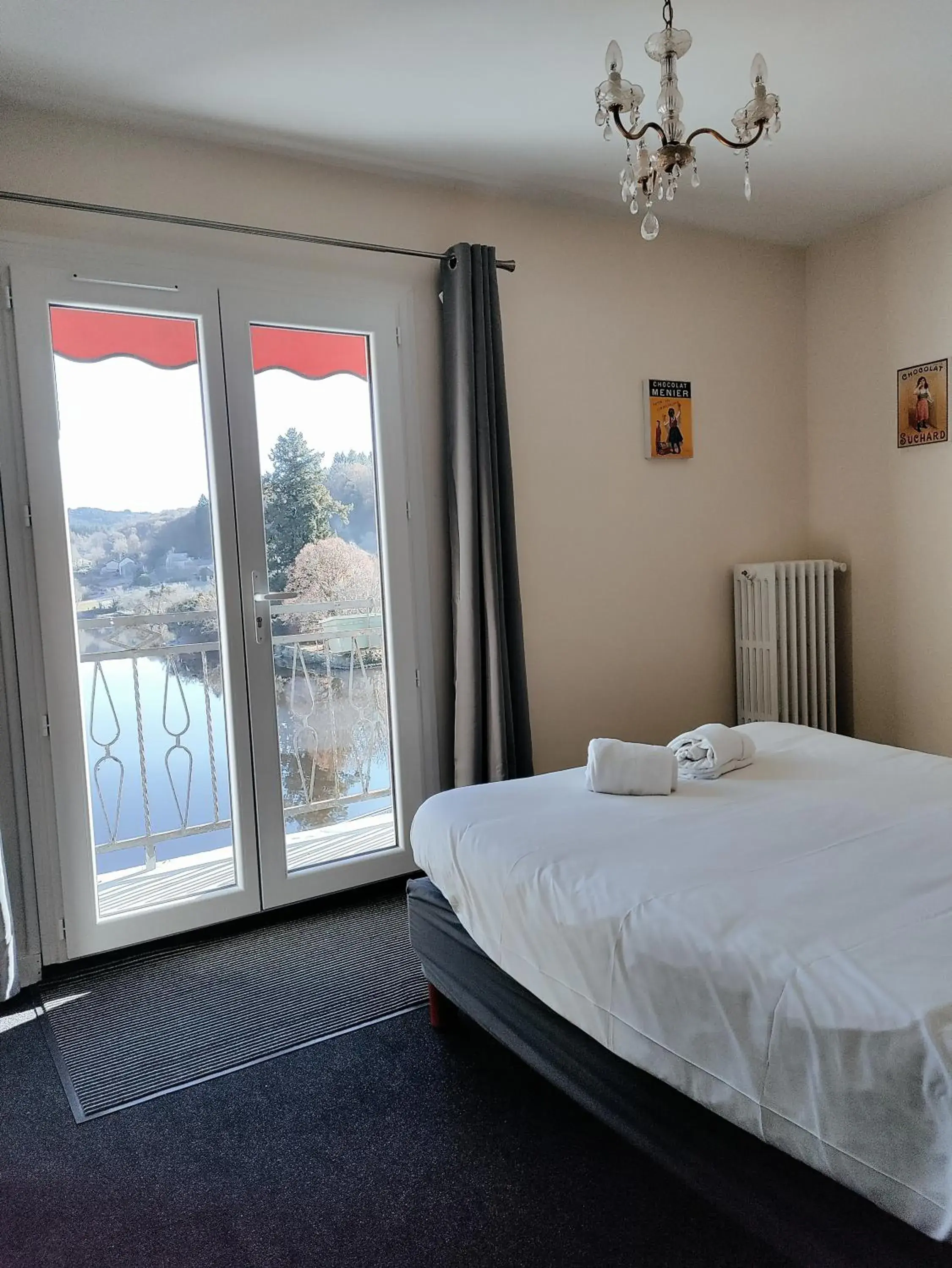 Family Room with Balcony in Le Bellerive Family Room with Balcony in Le Bellerive