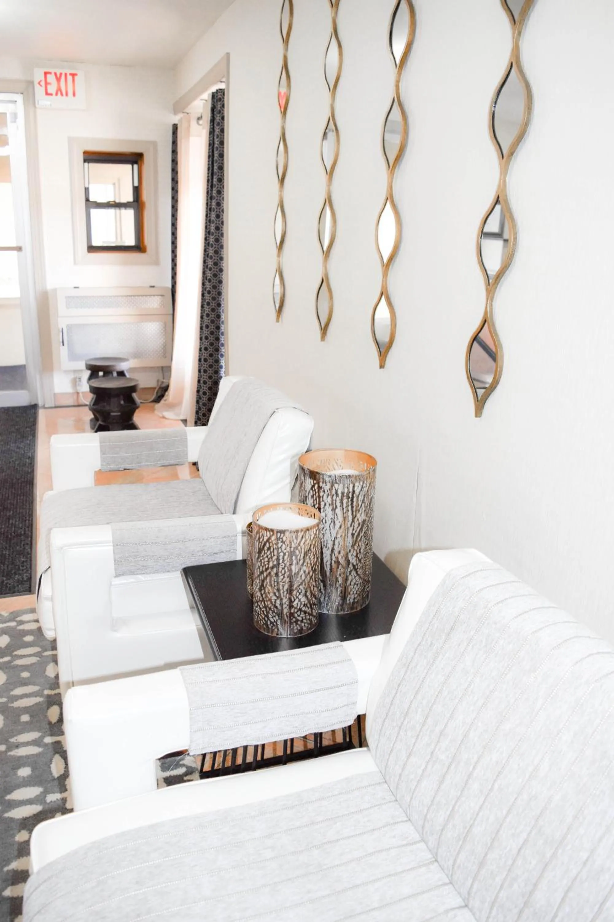 Bed in Attleboro Motor Inn