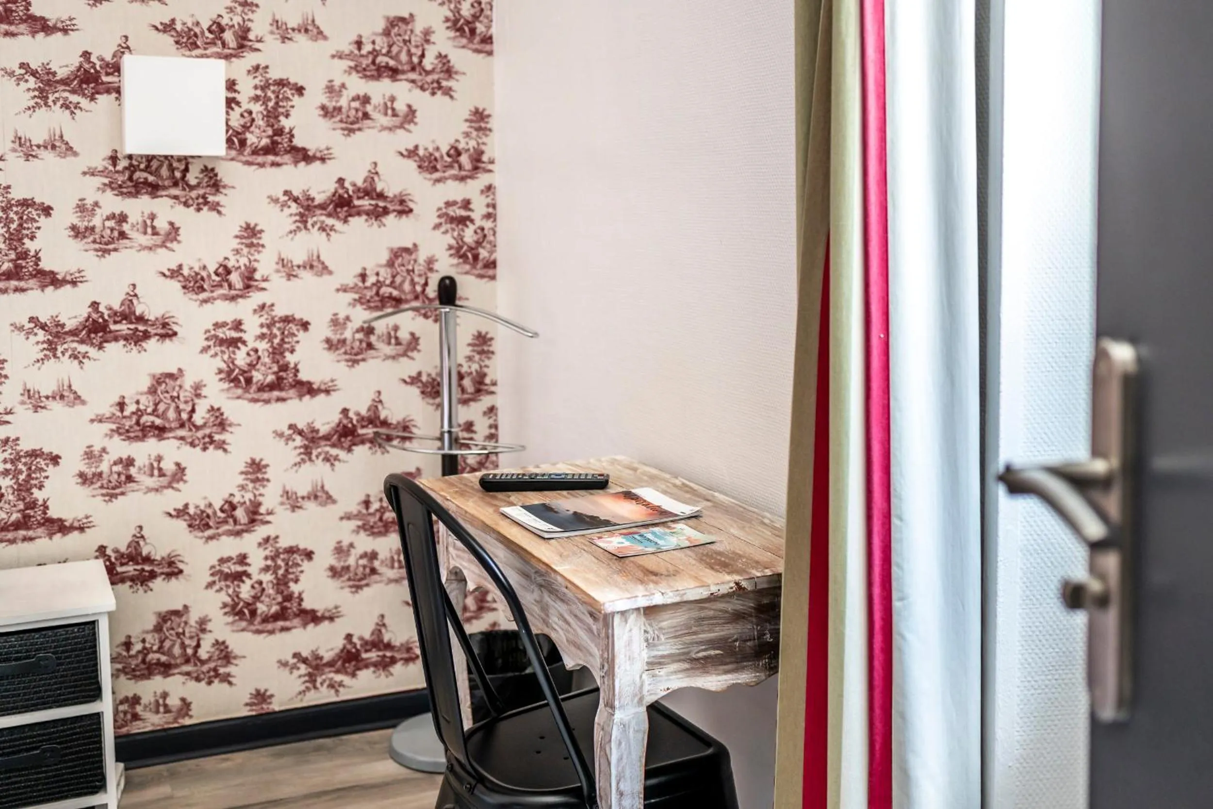 hair dresser in Hôtel Parc Mazon-Biarritz