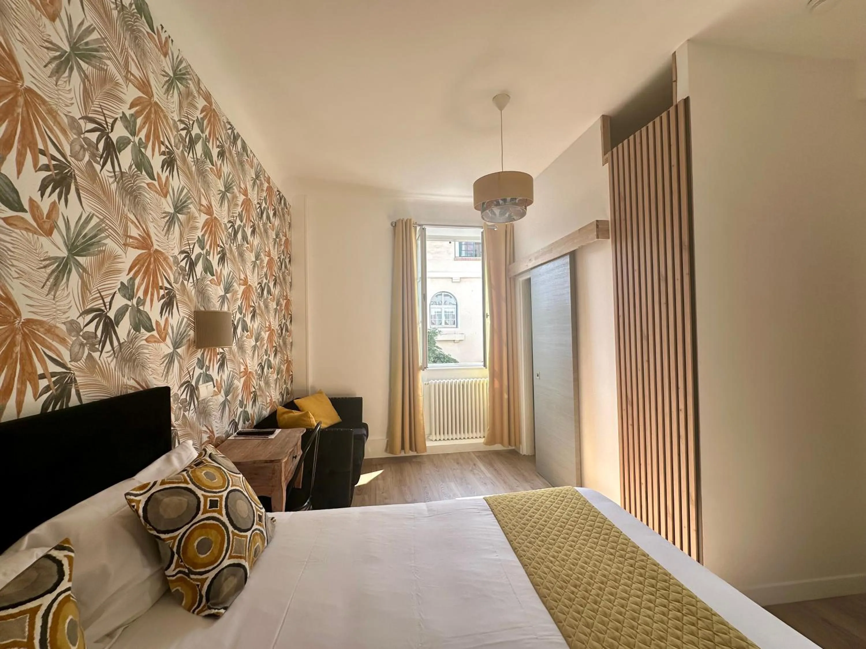 Photo of the whole room, Bed in Hôtel Parc Mazon-Biarritz