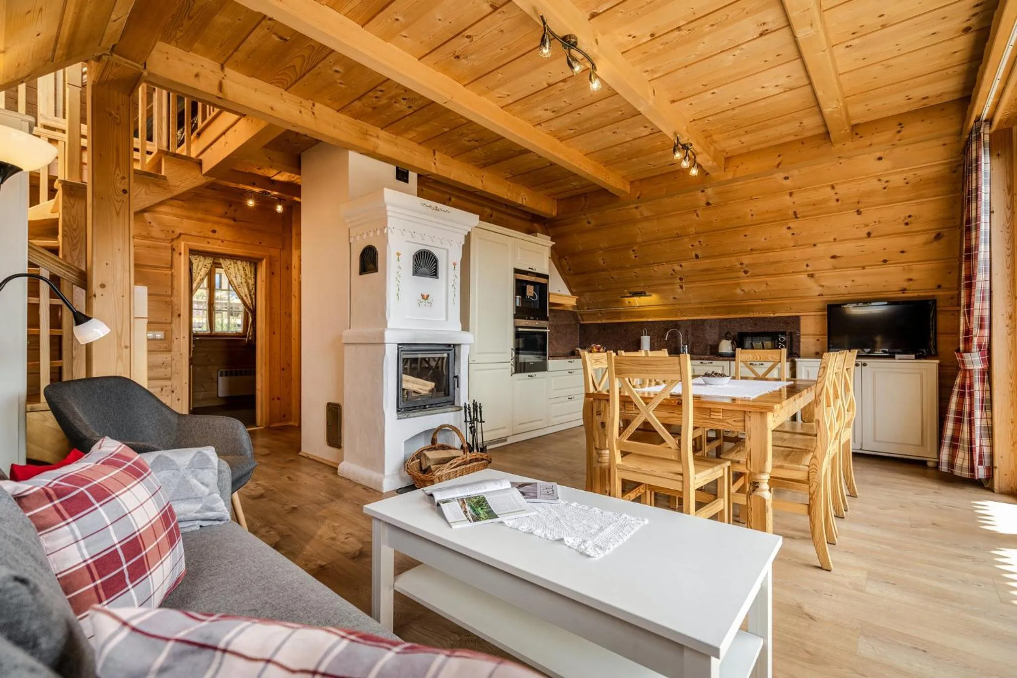 Communal lounge/ TV room in Osada Kościelisko - Tatry na Wyciągnięcie Ręki