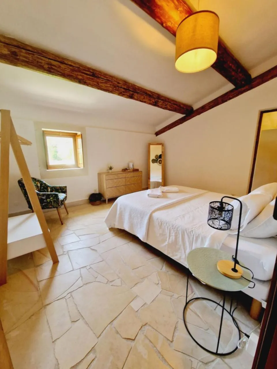 Bed in Mas du Rollier Chambres d'hôtes