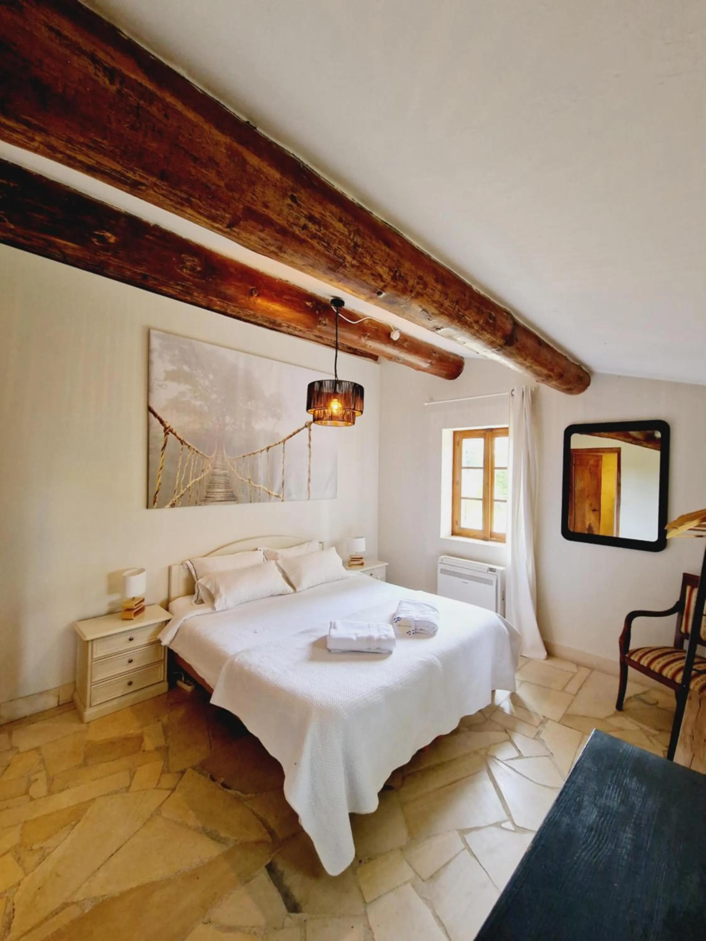 Bed in Mas du Rollier Chambres d'hôtes