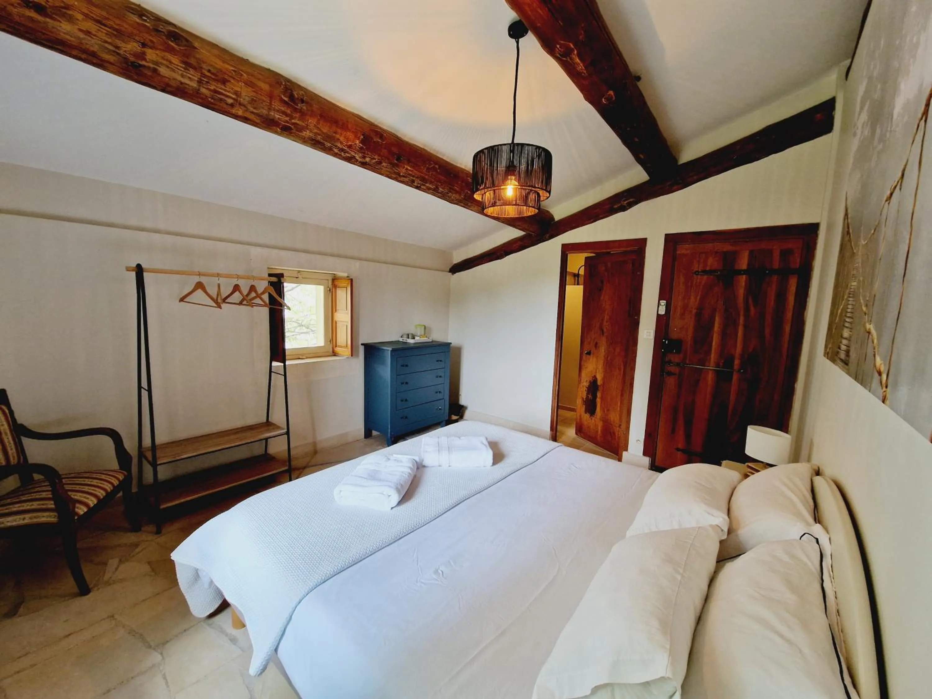 Bed in Mas du Rollier Chambres d'hôtes