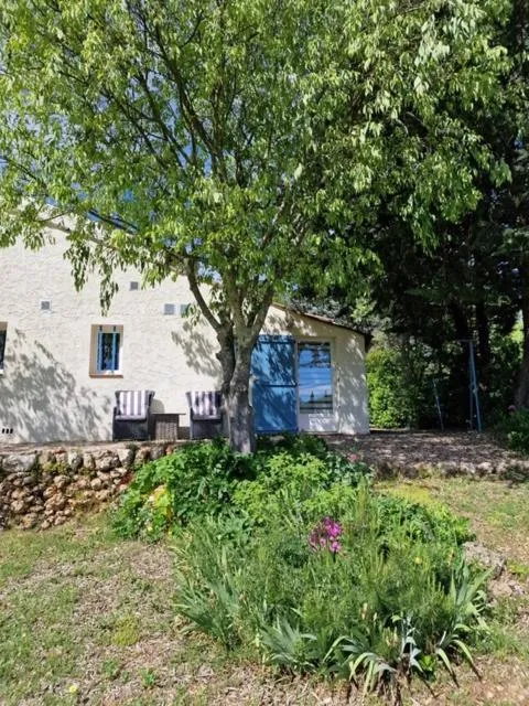 Property building in L' Esmerand