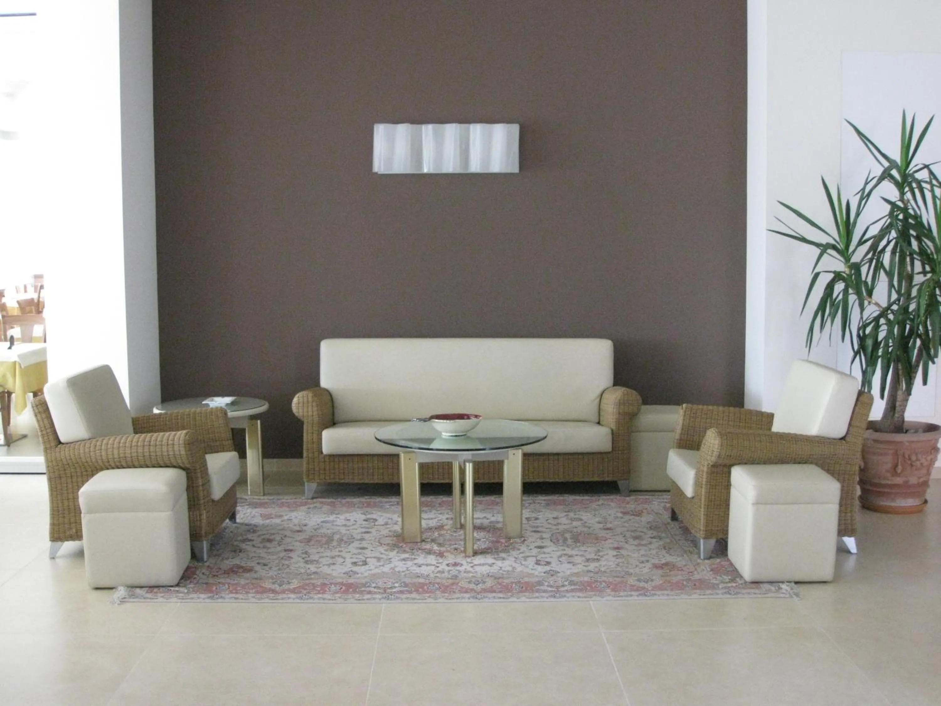 Communal lounge/ TV room in Hotel Pineta