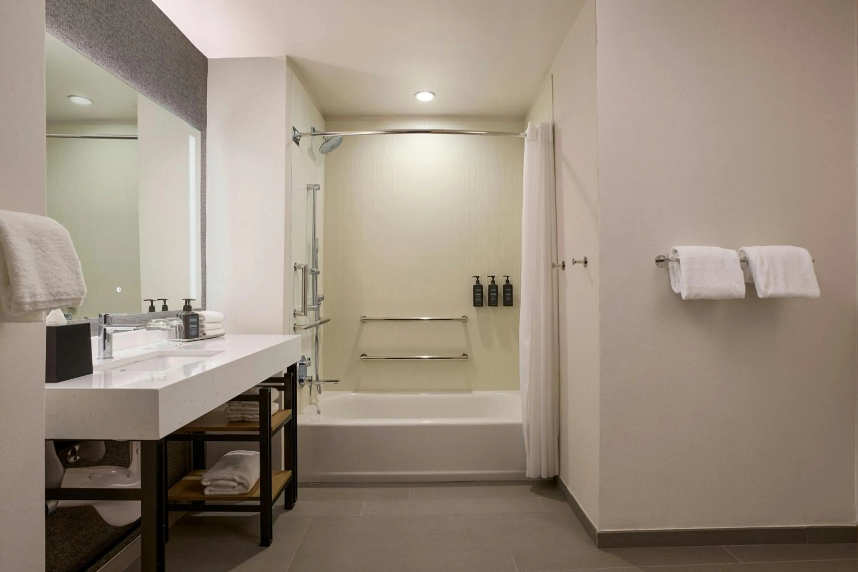 Bathroom in Sheraton Grand Sacramento