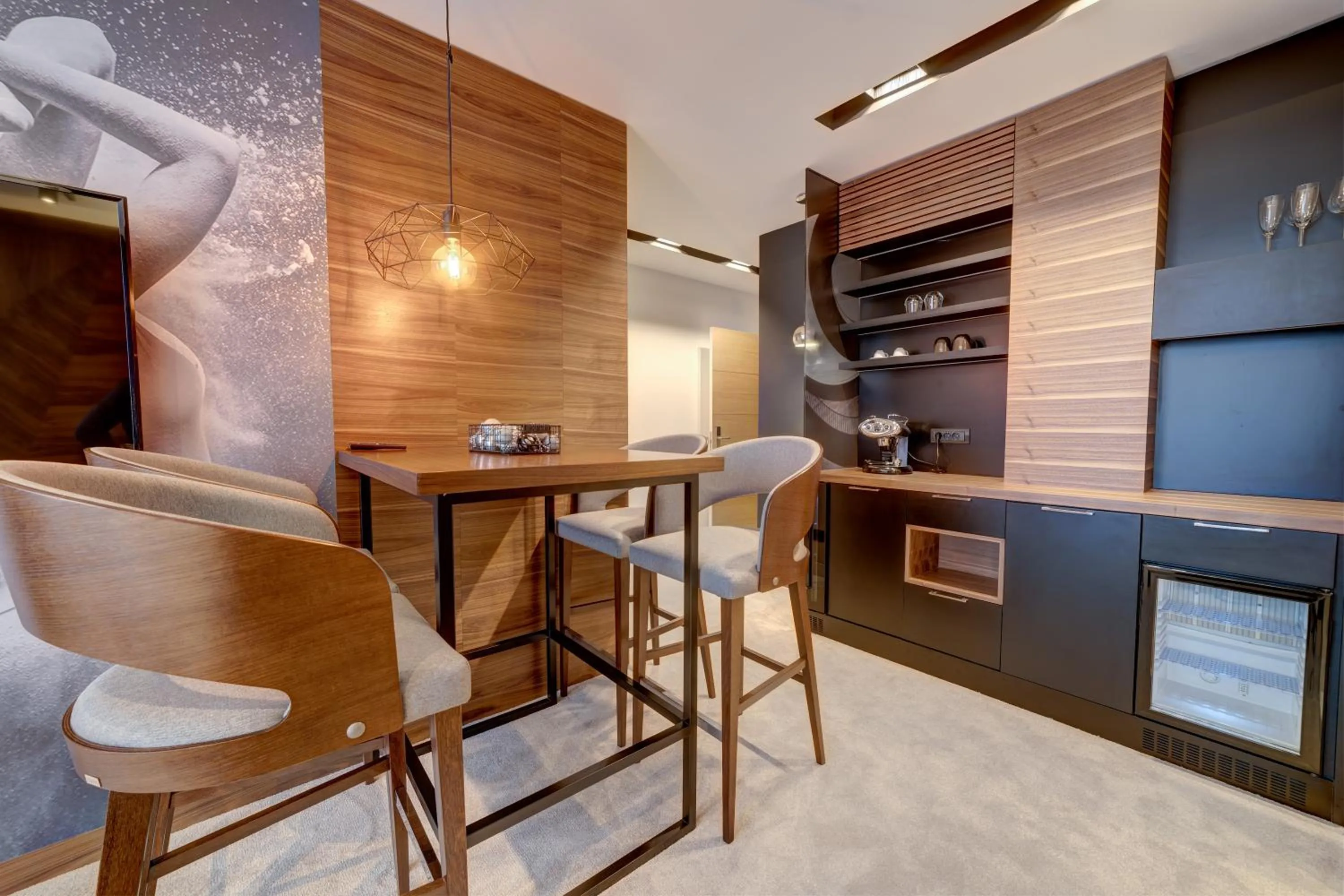 Kitchen or kitchenette in Black Pearl Luxury Suites