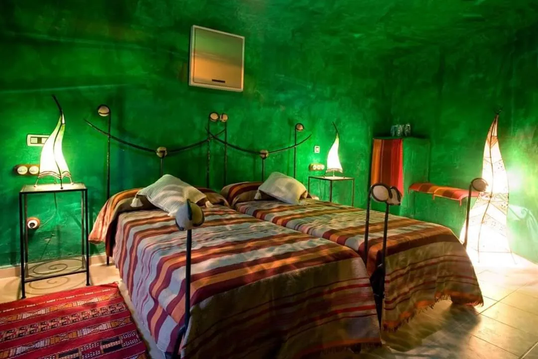 Bed in Hotel Cueva Tardienta Monegros-Adults Only