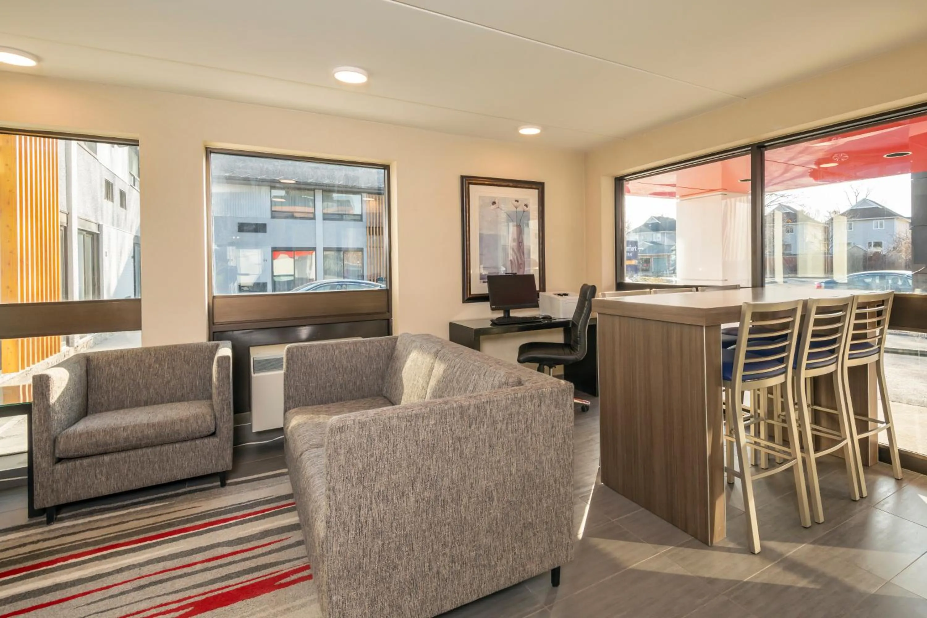 Lobby or reception in Comfort Inn West