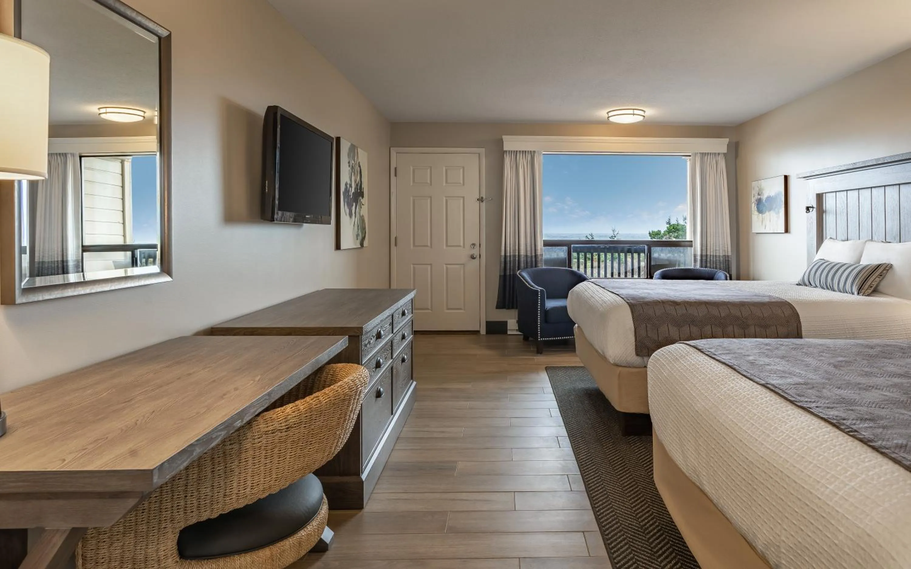 Bedroom, Bed in Gold Beach Inn