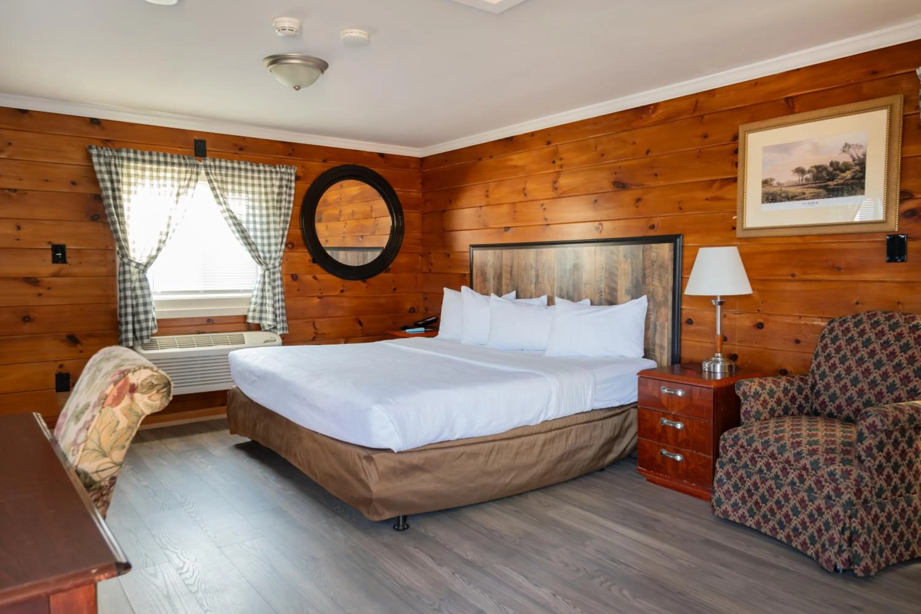 Bed in Senator Inn & Spa