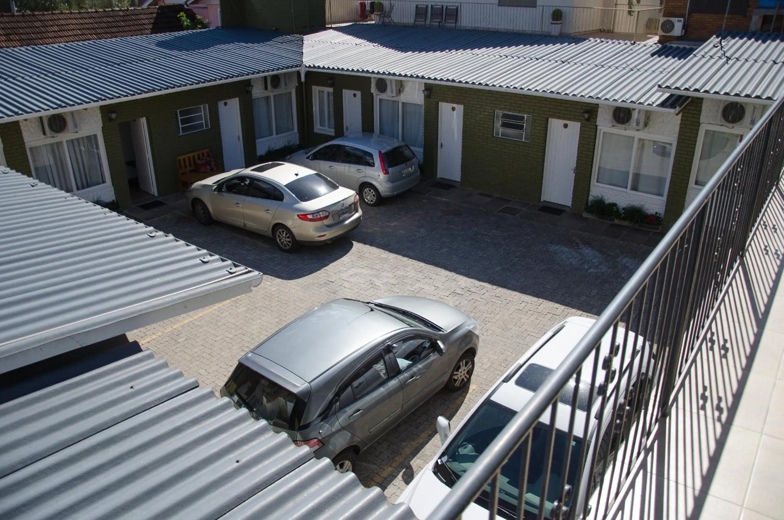 Parking in Pousada Solar Viena