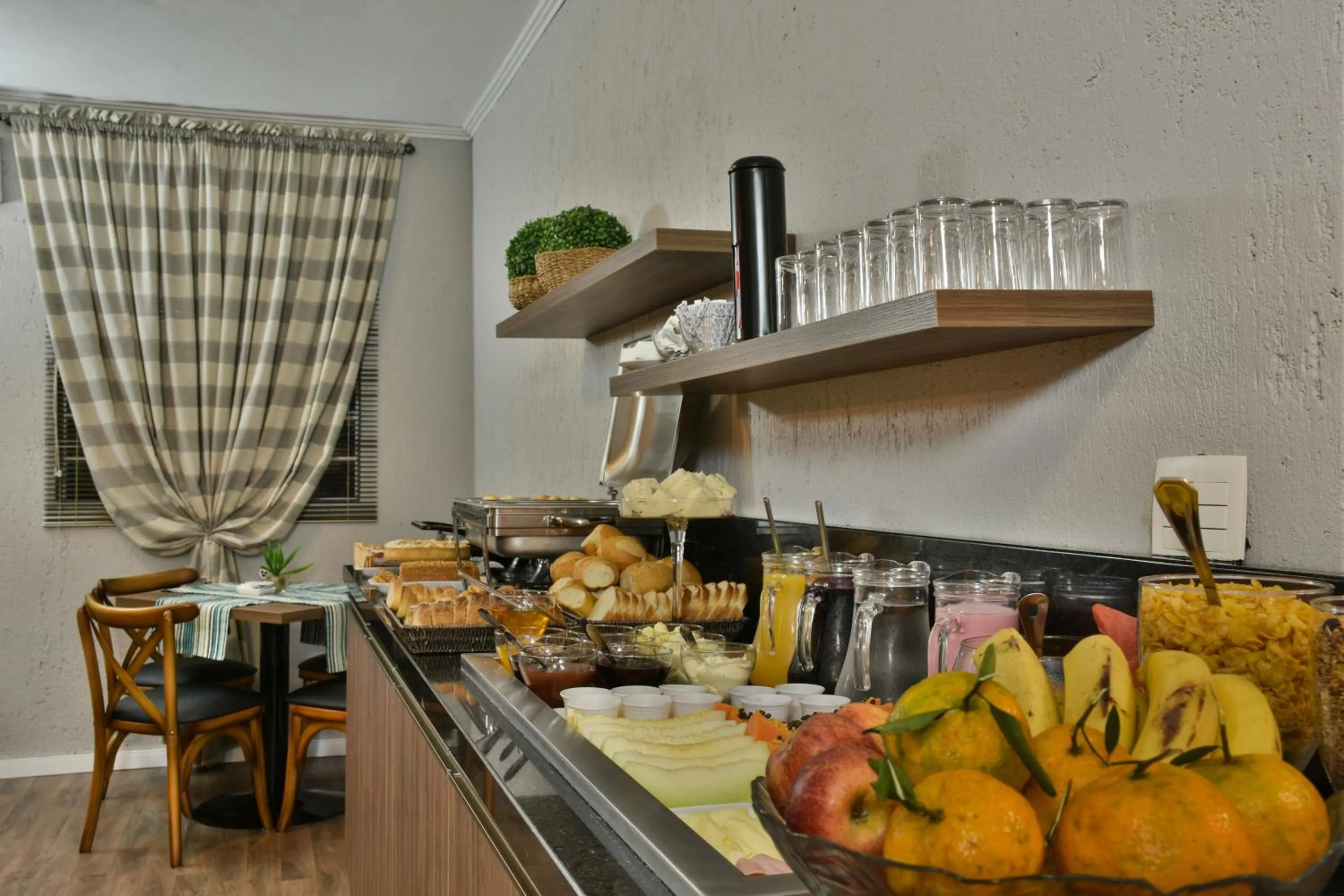 Continental breakfast in Pousada Solar Viena